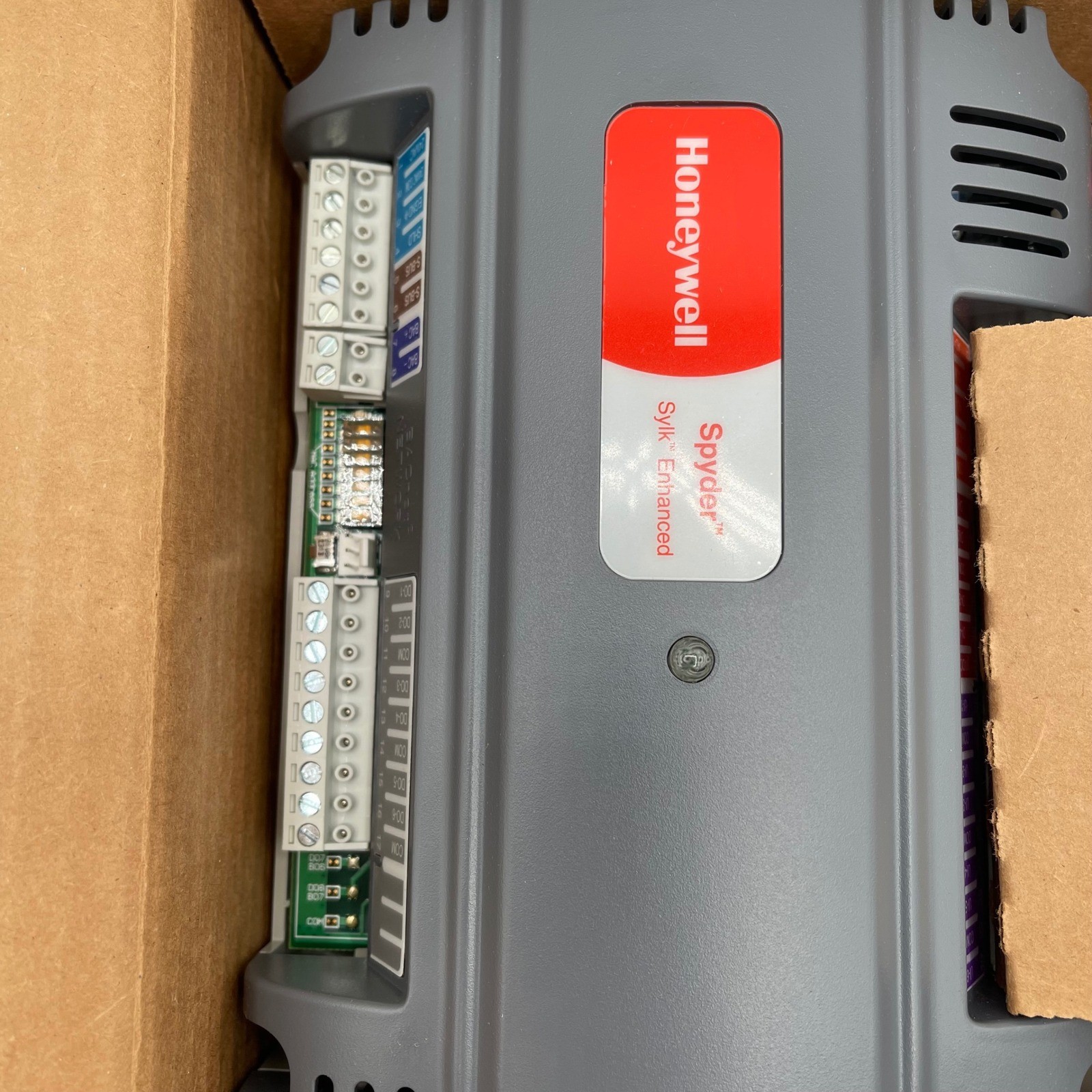 Honeywell Spyder PVB6436AS-ILC Series 3 Programmable VAV Controller BACnet Sylk