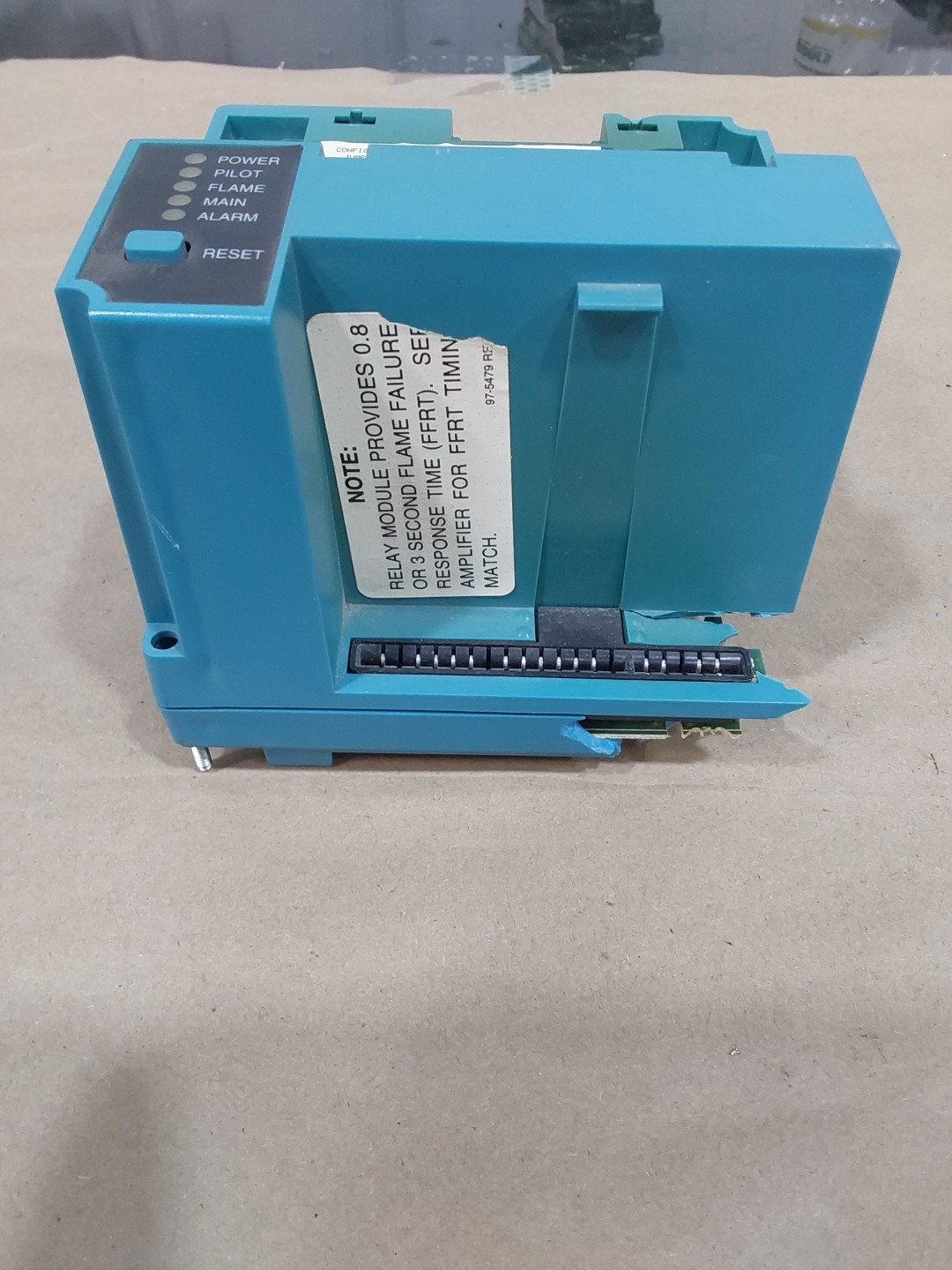 HONEYWELL BURNER CONTROL RM7890 A 1015 W/ KEYBOARD DISPLAY & FLAME AMPLIFIER