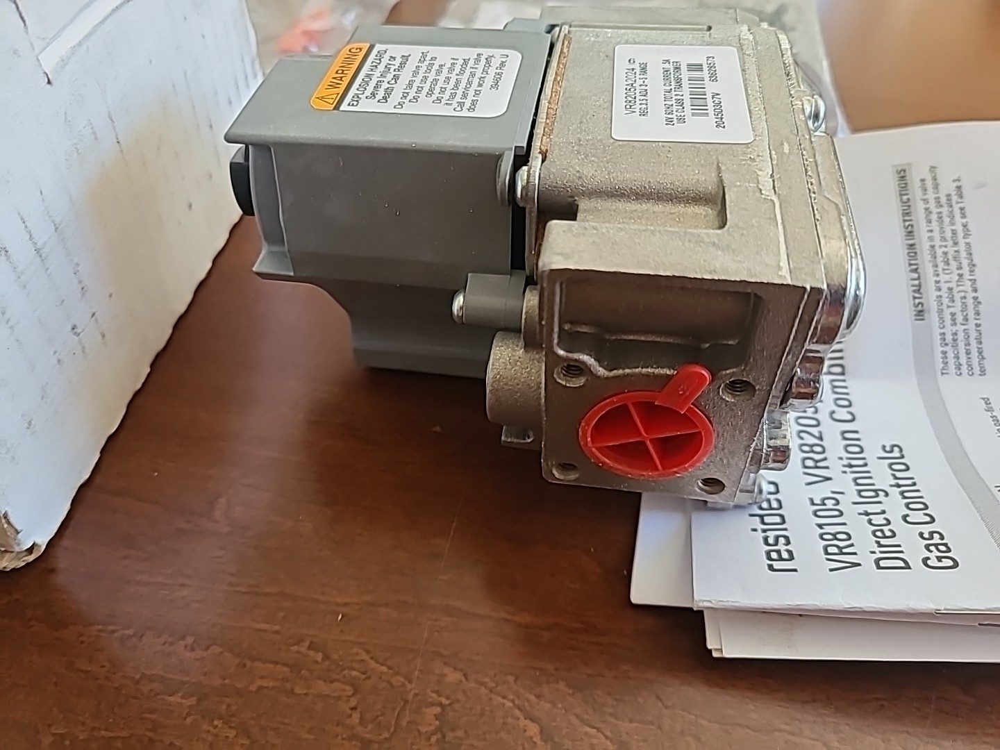 Resideo VR8205A2024 Direct Ignition Combination Gas Control