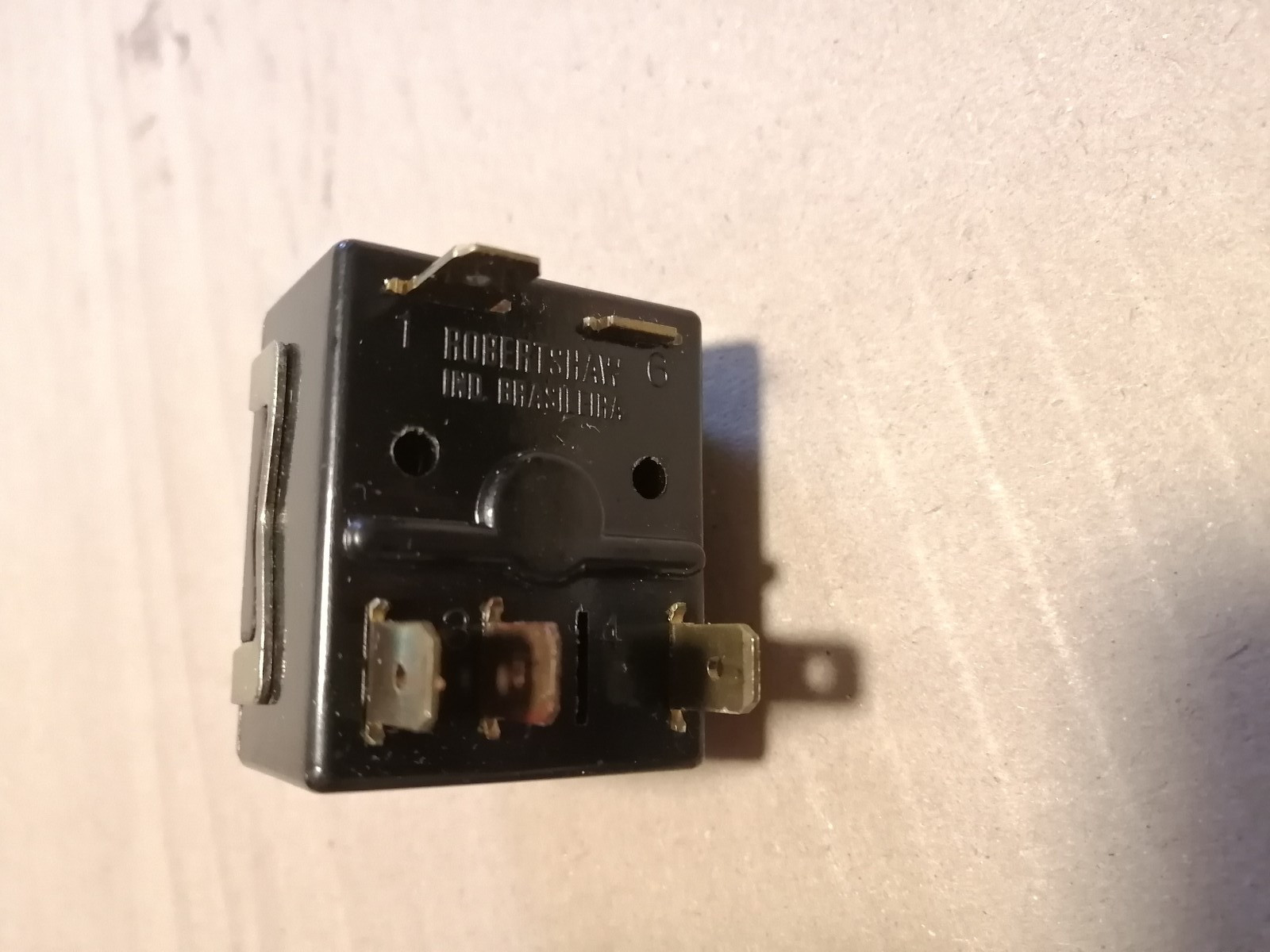 Robert Shaw/ Whirlpool Air Conditioner Selector Switch 326023710