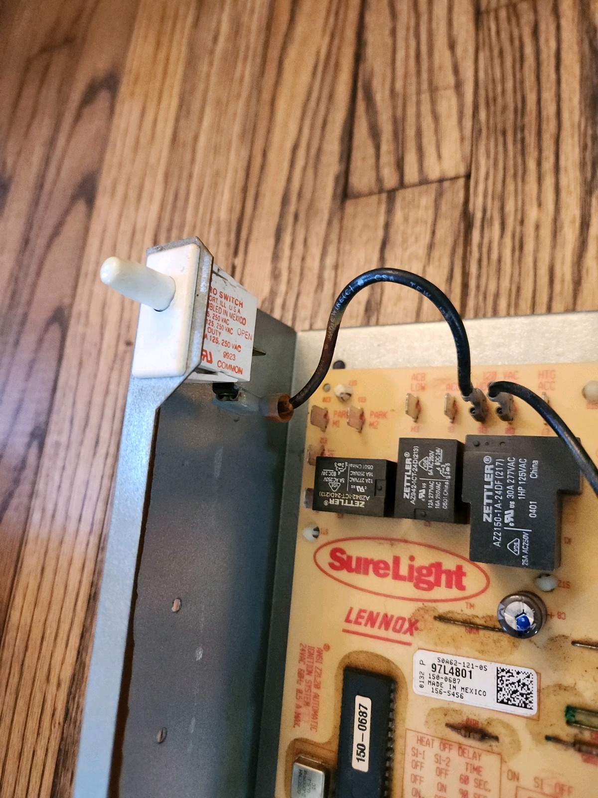 LENNOX 97L4801 Furnace Control Circuit Board Panel White Rodgers 50A62-121-06
