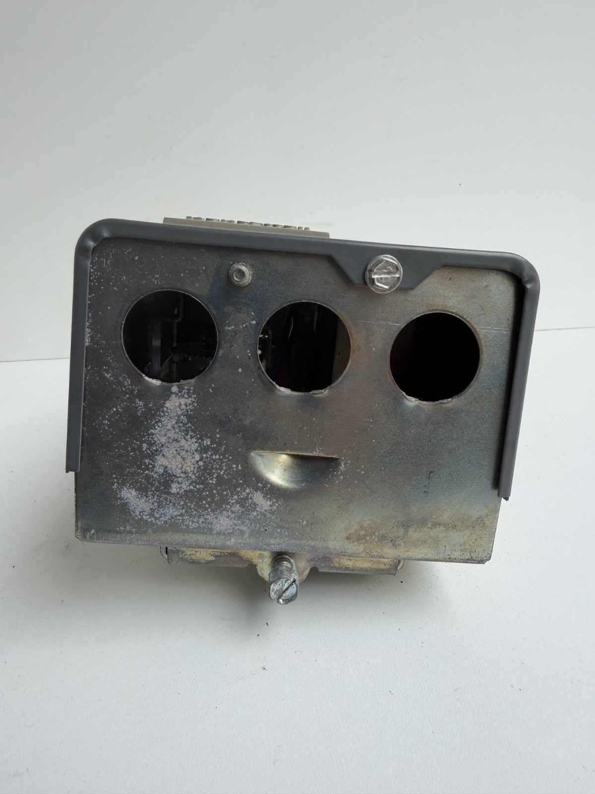 Honeywell L8148J 1009 Aquastat Relay Tradeline Boiler Control L8148J1009 24V/120