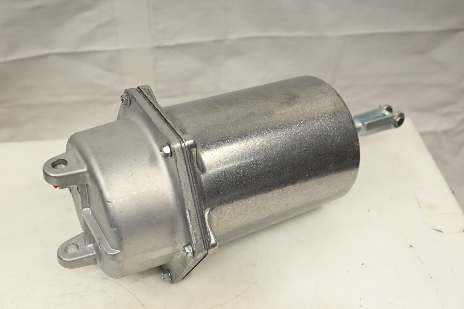 Schneider MK-7101 Pneumatic Damper Actuator 3-8PSI Spring, 4-1/2″Stroke