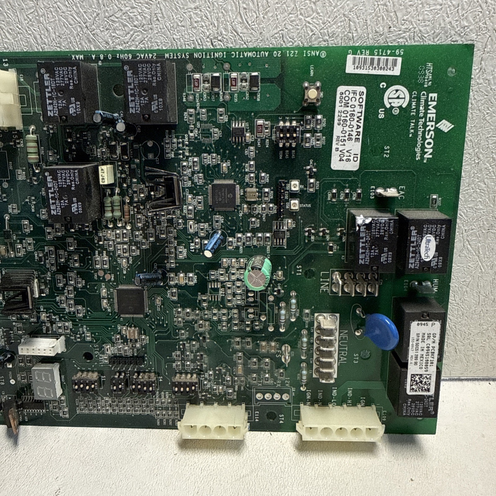 Goodman Amana PCBKF101 / 50C51-289-90 Furnace Control Circuit Board