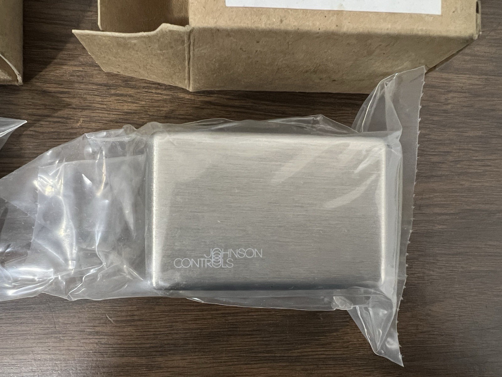 JOHNSON CONTROLS T-4002-2126 Thermostat Cover brushed Nickel ( PRICE FOR 1 UNIT