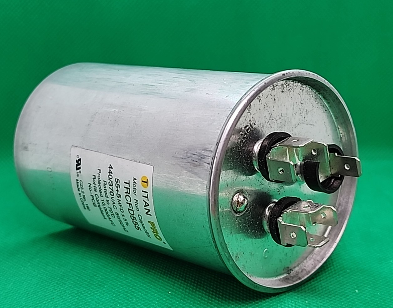 TITAN PRO TRCFD555 440/370VAC MOTOR RUN CAPACITOR [MC2]