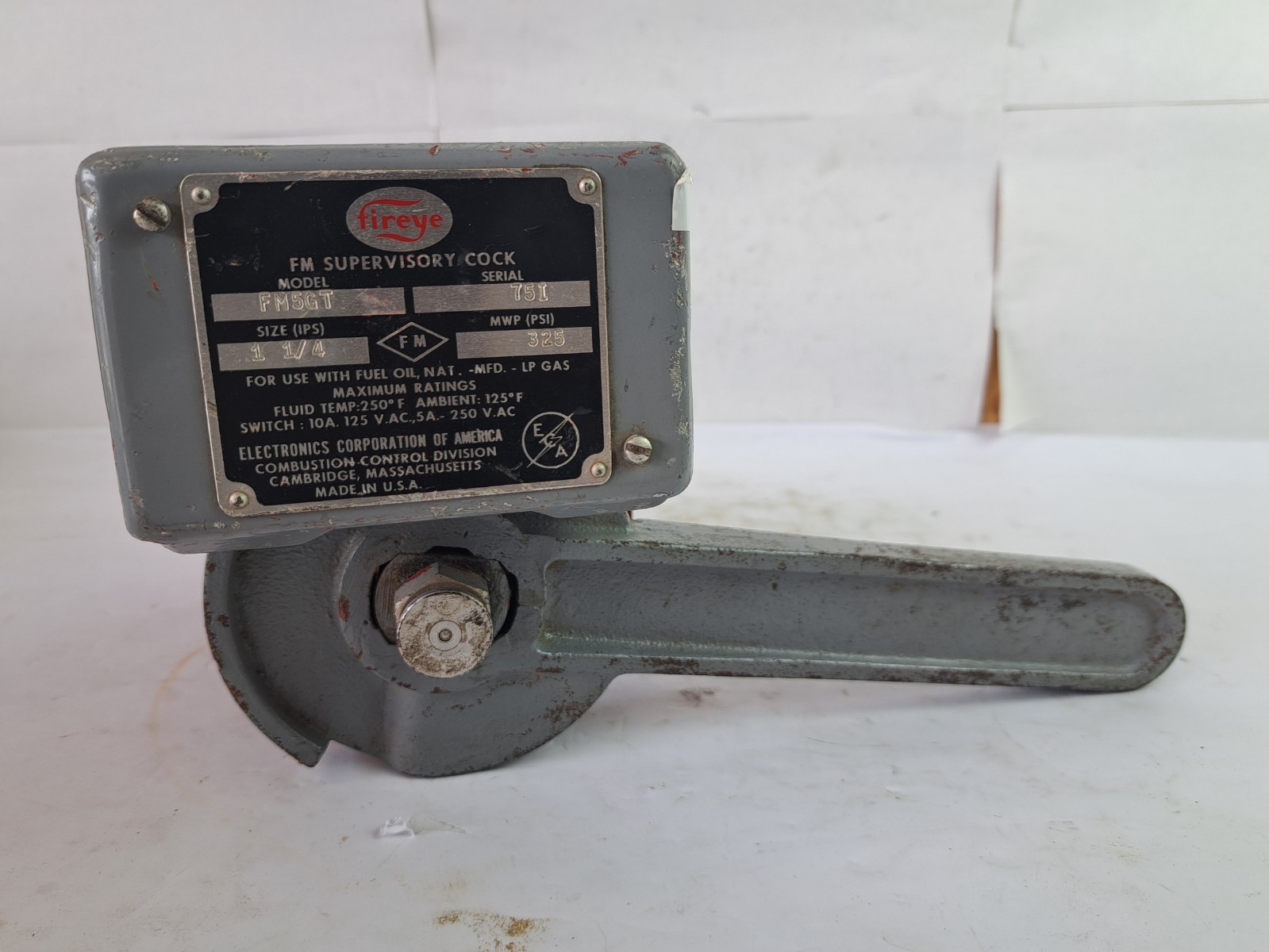 Fireye FM5GT Supervisory Fuel Cock 1-1/4″ Gas Oil Valve 325 PSI