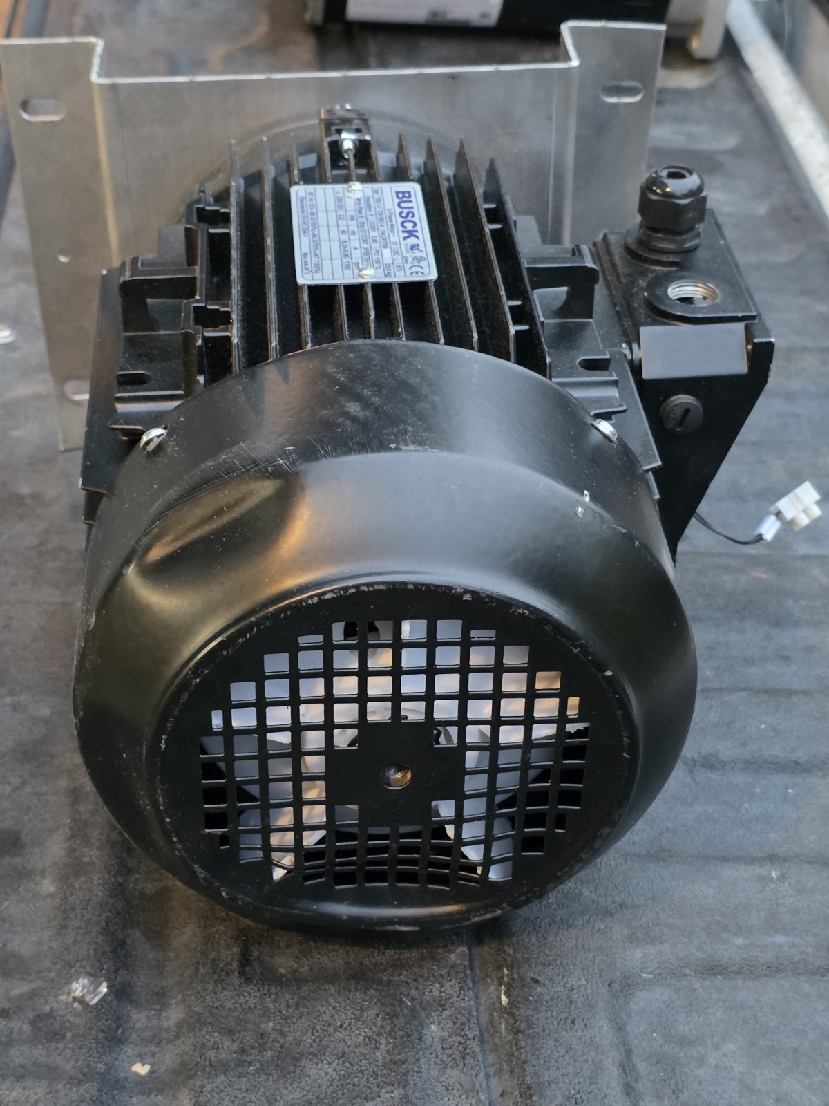 ​BUSCK 3HP 3-Phase Electric Motor T 100L1-4 2.2kW 1760 RPM 208-220V TEFC IE3