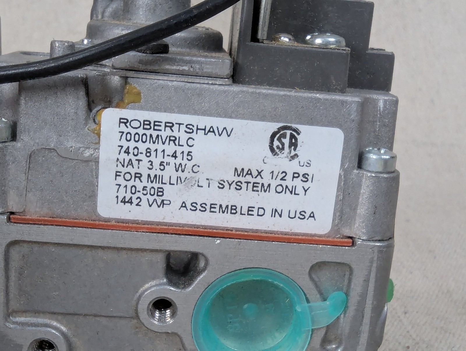 Robertshaw 7000MVRLC Millivolt Gas Valve 740-811-415 Natural Gas New Unused