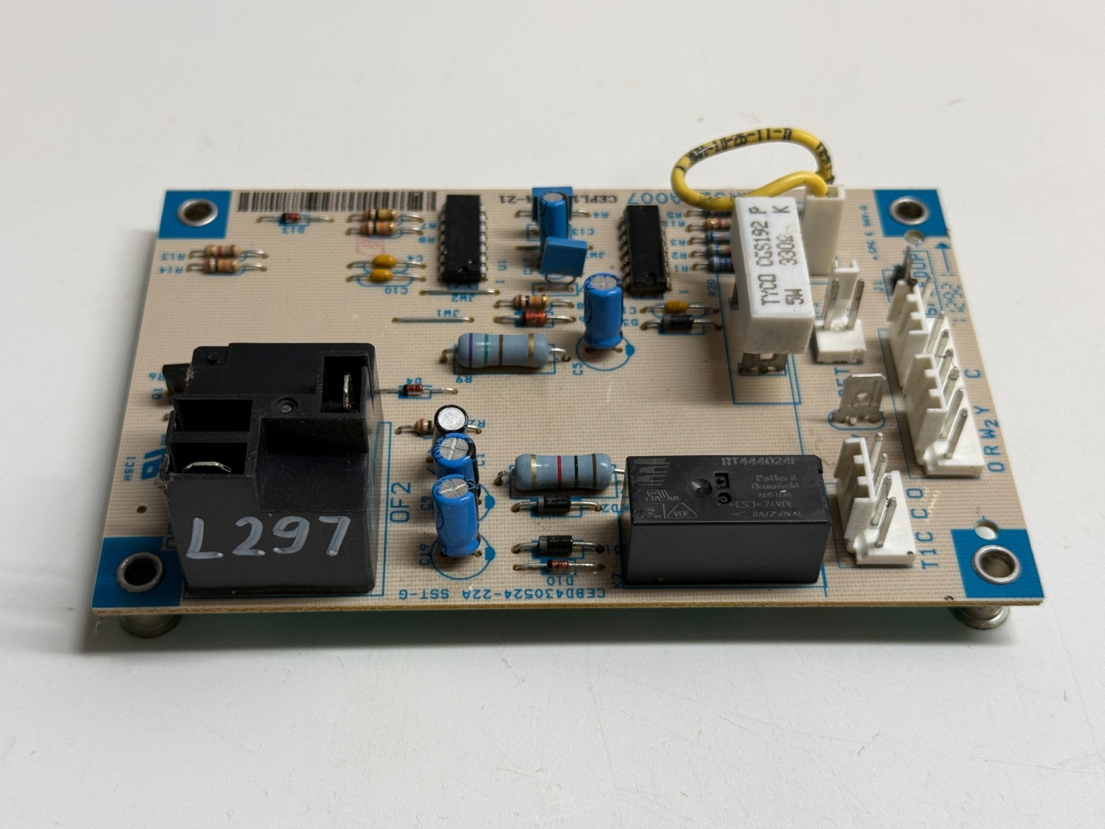 Carrier HK32EA007 Defrost Control Board