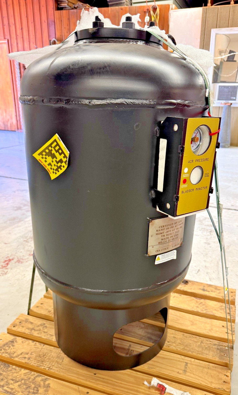 GRUNDFOS GFXA-130 Thermal Expansion Tank, 35-Gallon, ASME Code Vessel