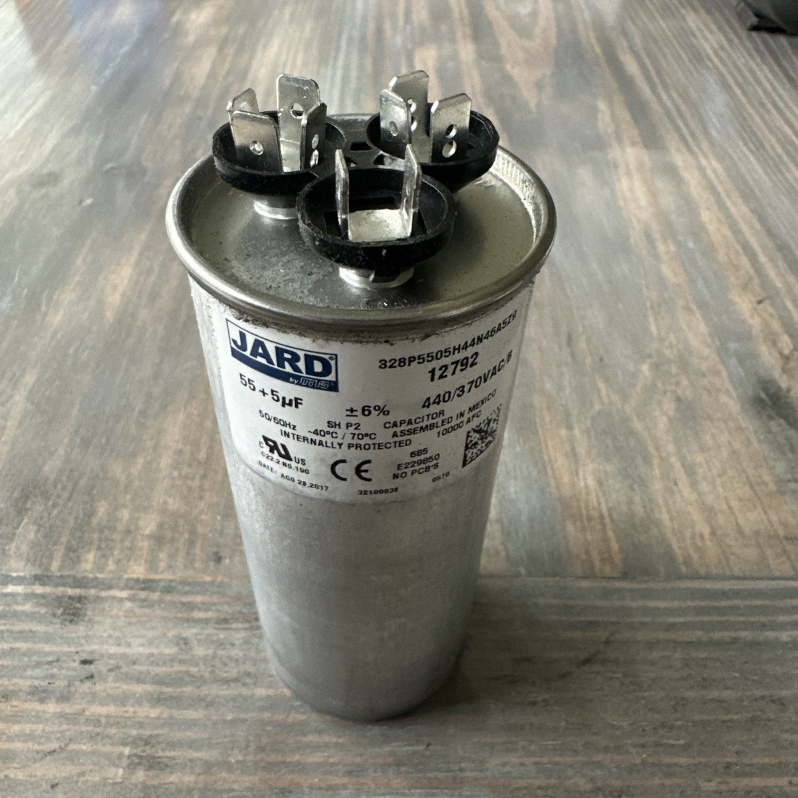 JARD 12792 Motor Run Capacitor 55 + 5 MFD 440/370 VAC Round