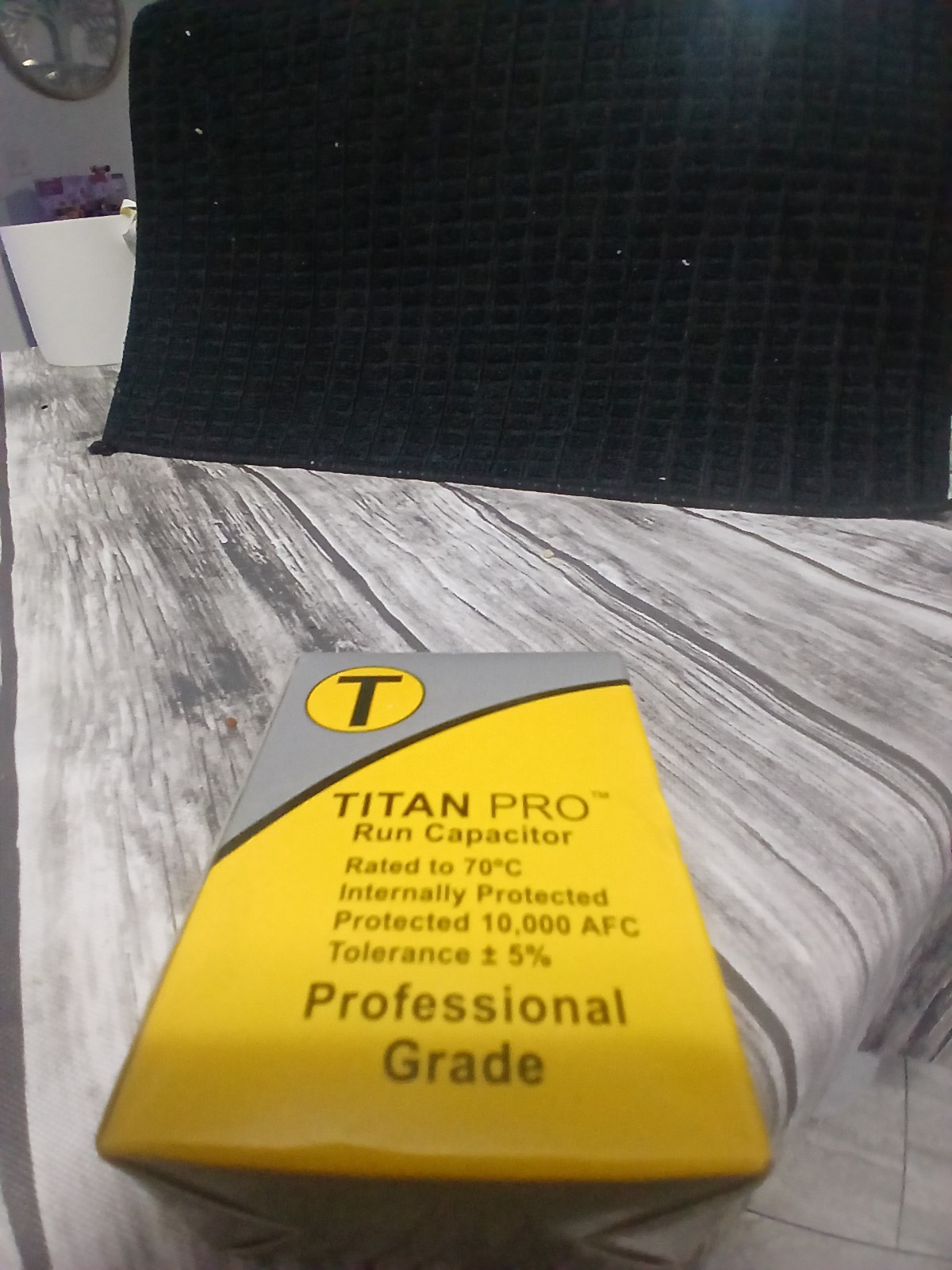 Titan Pro TOCF5 Motor Run Capacitor 5 MFD 440/370V Oval