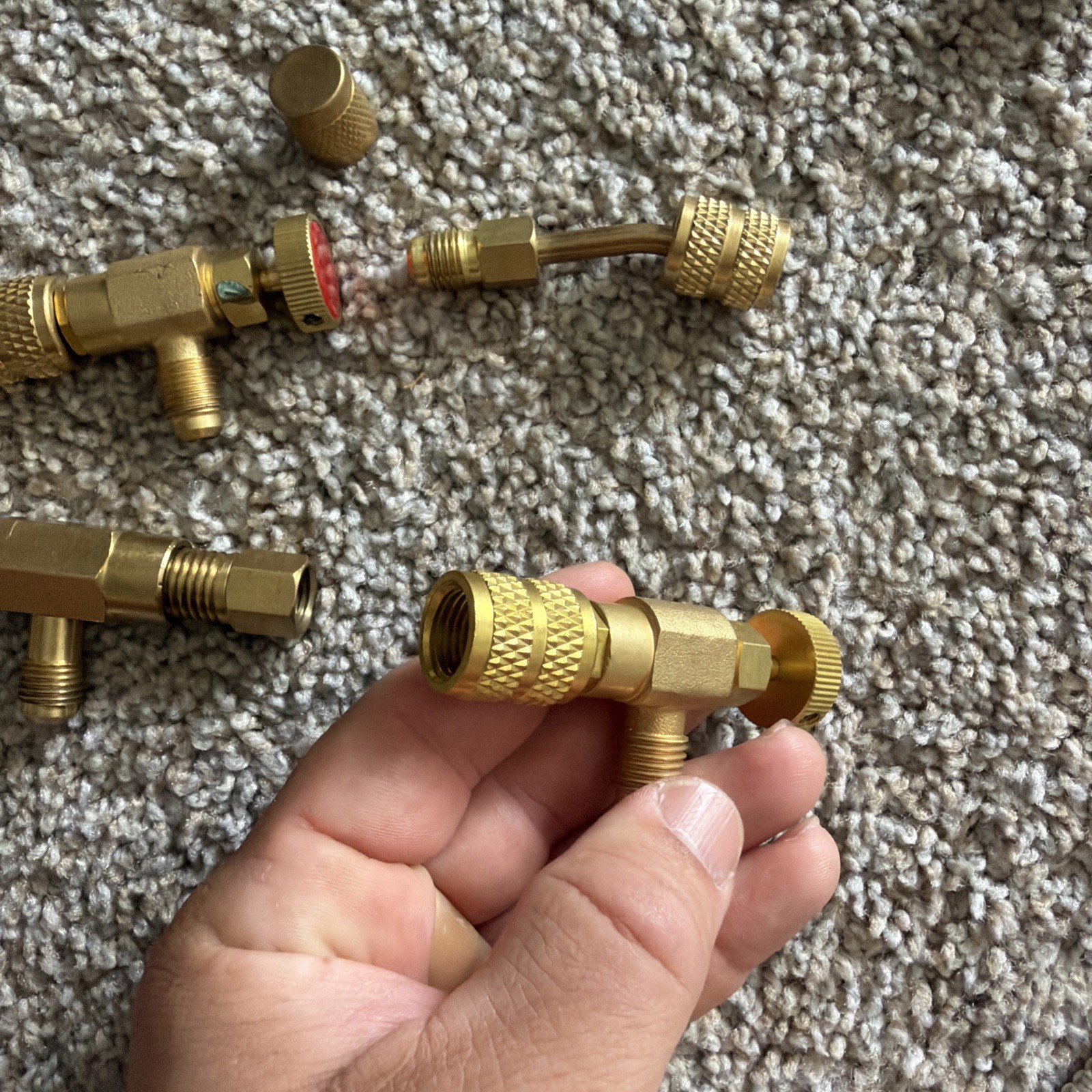 Mini Split Adapter 5/16 to 1/4 SAE Flare R410A Brass for HVAC Manifold Gauge