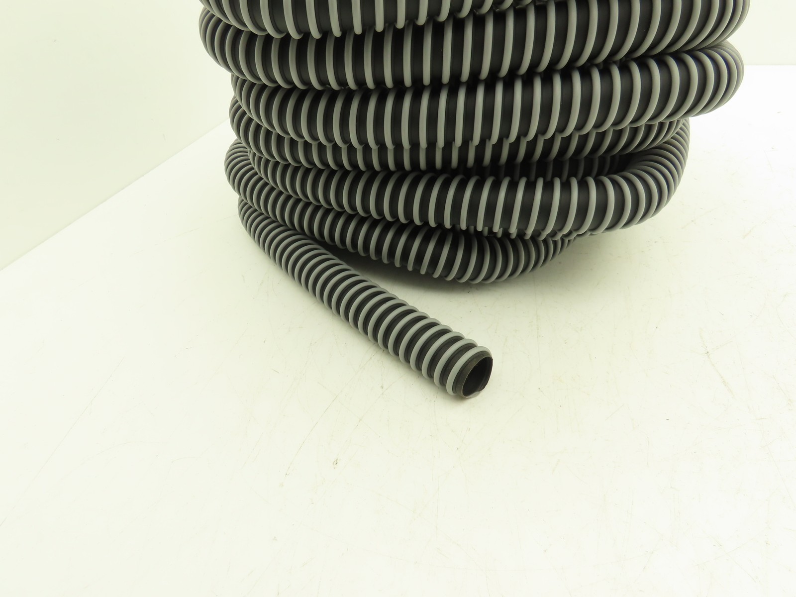 Hi-Tech 2101-0100-1550 Duravent Industrial Ducting 1″ Hose 50 ft Long TPE Rubber