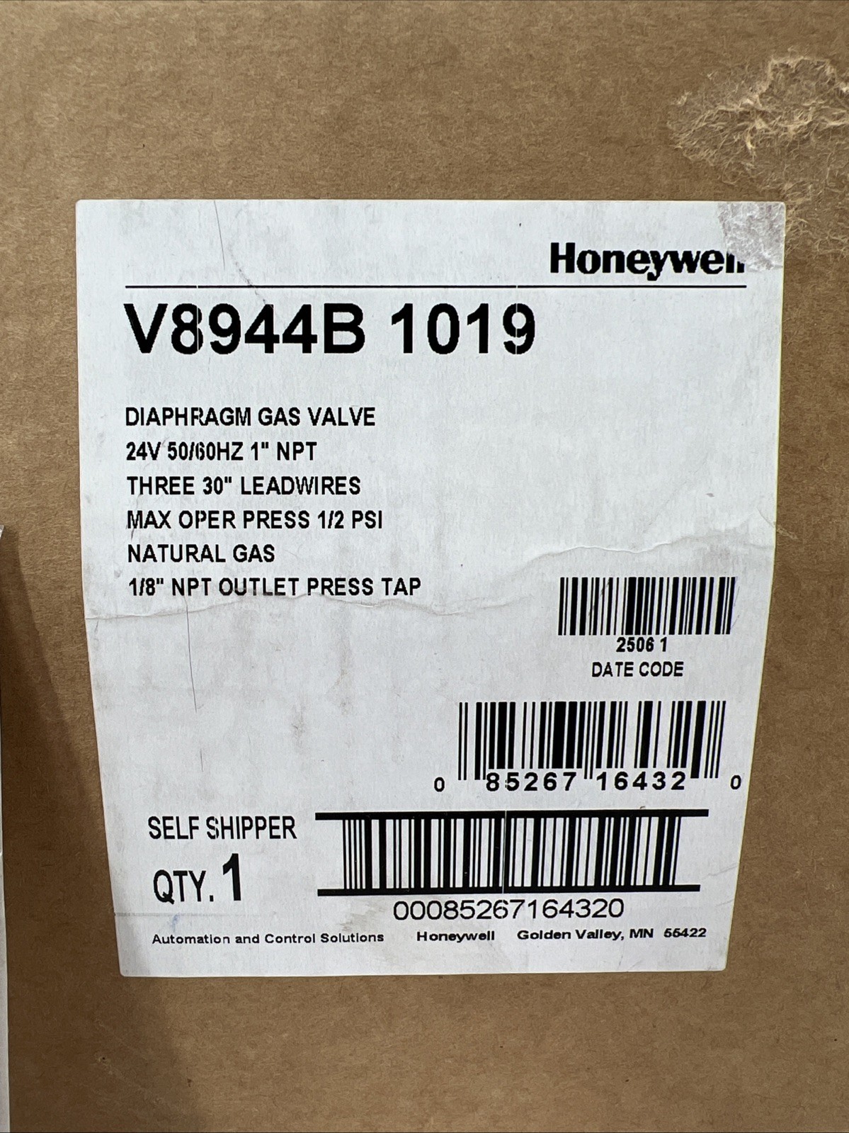 Honeywell V8944B 1019 Diaphragm Gas Valve, 24V, 50/60 Hz, 1” NPT, 1/2 PSI, NG