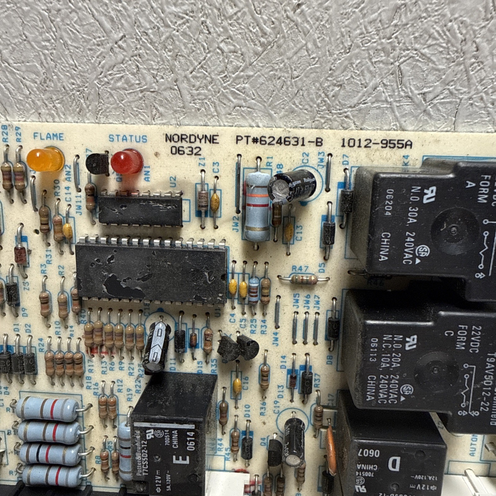 Nordyne 624631-B Furnace Control Circuit Board 1012-955A