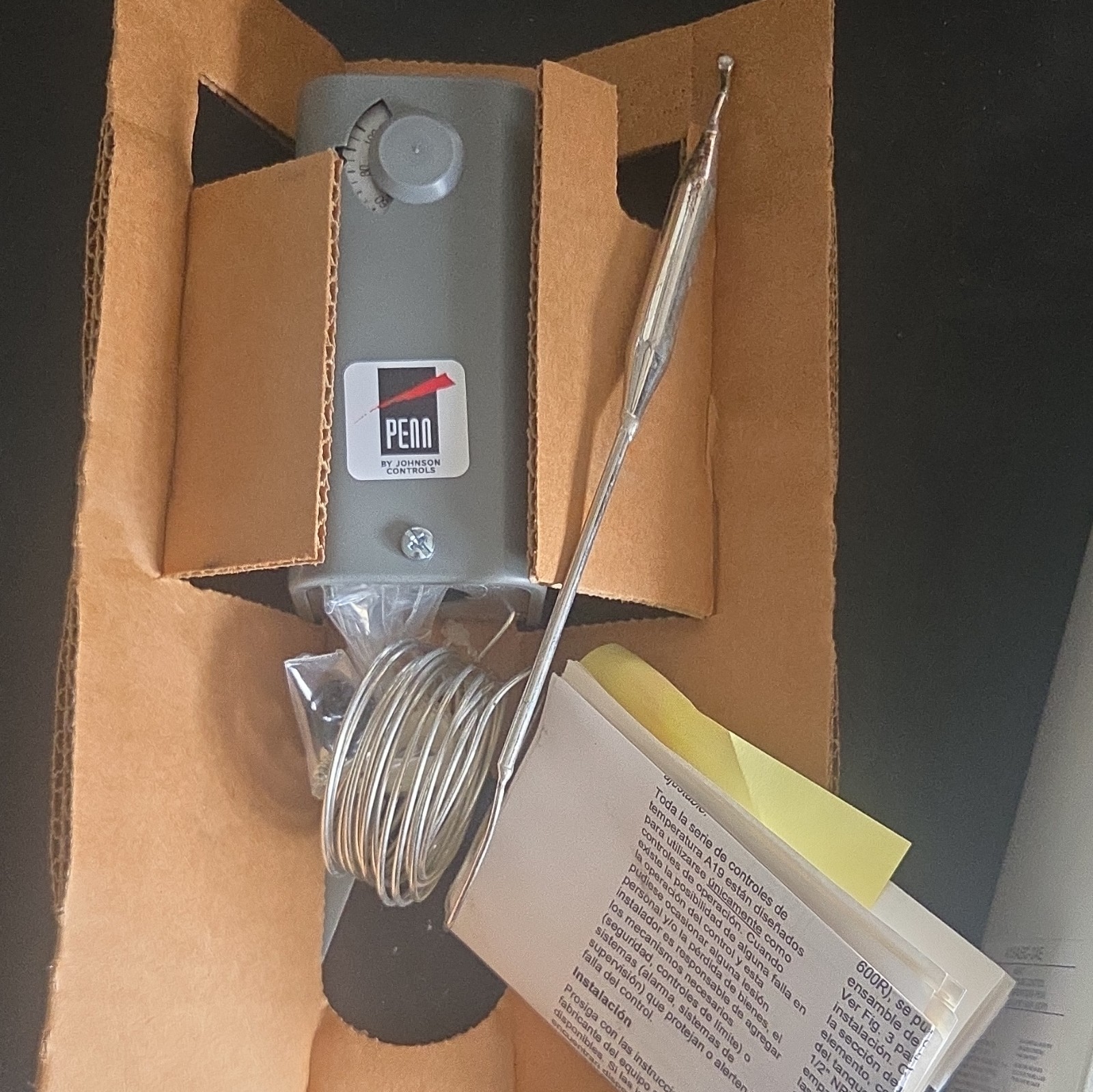 Johnson Controls PENN A19ABC-24E Non-Programmable Dial Thermostat w/ Bulb
