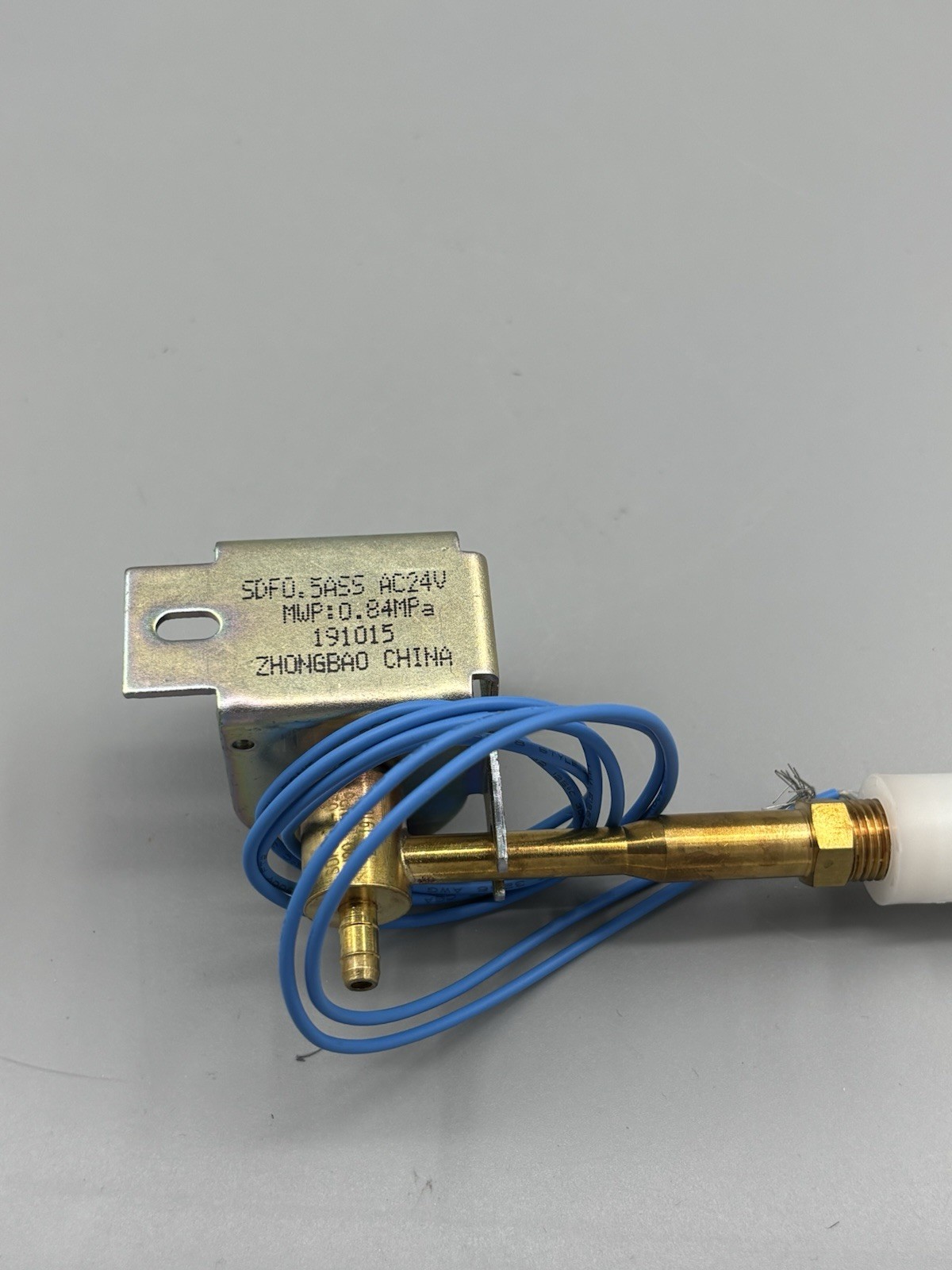 Honeywell 50041883-002 AC Solenoid Valve for HE100 and HE200