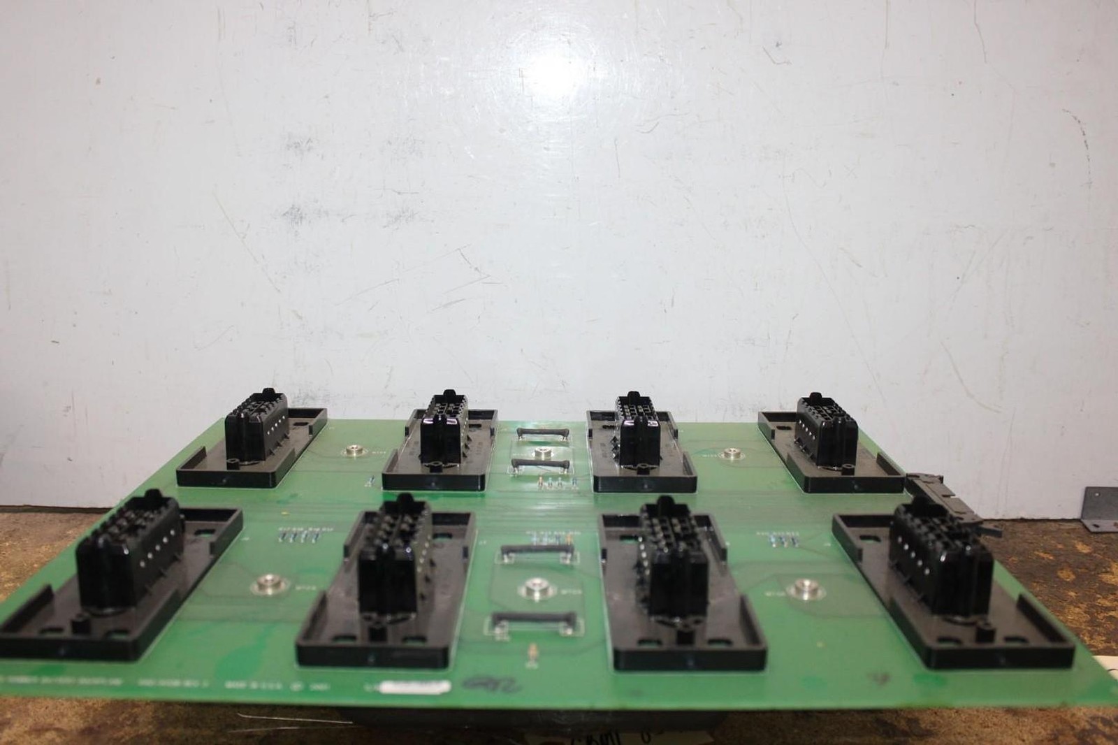 APCC THORS HAMMER BATTERY BACKPLANE CIRCUIT BOARD 640-4113B REV. 3