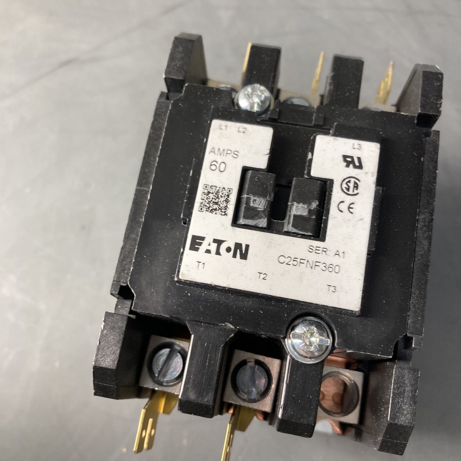 EATON C25FNF360 Cutler Hammer DP Contactor 60 Amp 3 Pole 110/120V Coil
