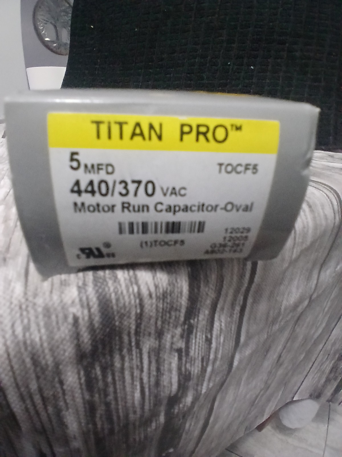 Titan Pro TOCF5 Motor Run Capacitor 5 MFD 440/370V Oval