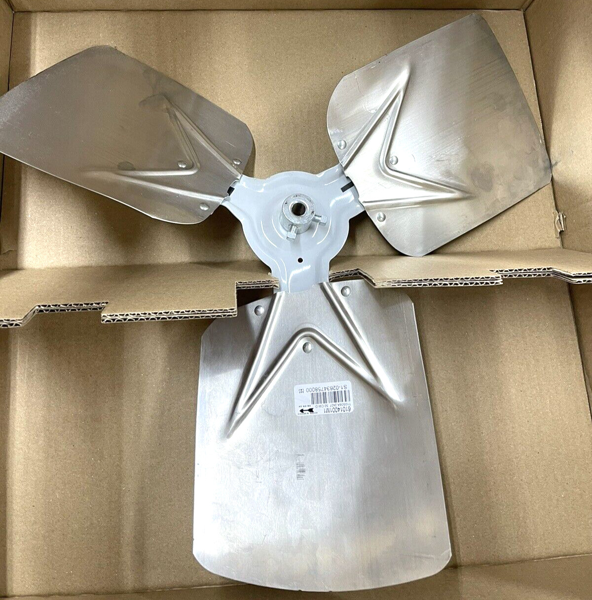 YORK 24″ Diameter, 1/2″ Bore, 27D Pitch, Clockwise, 3-Blade Propeller, Fan Blade