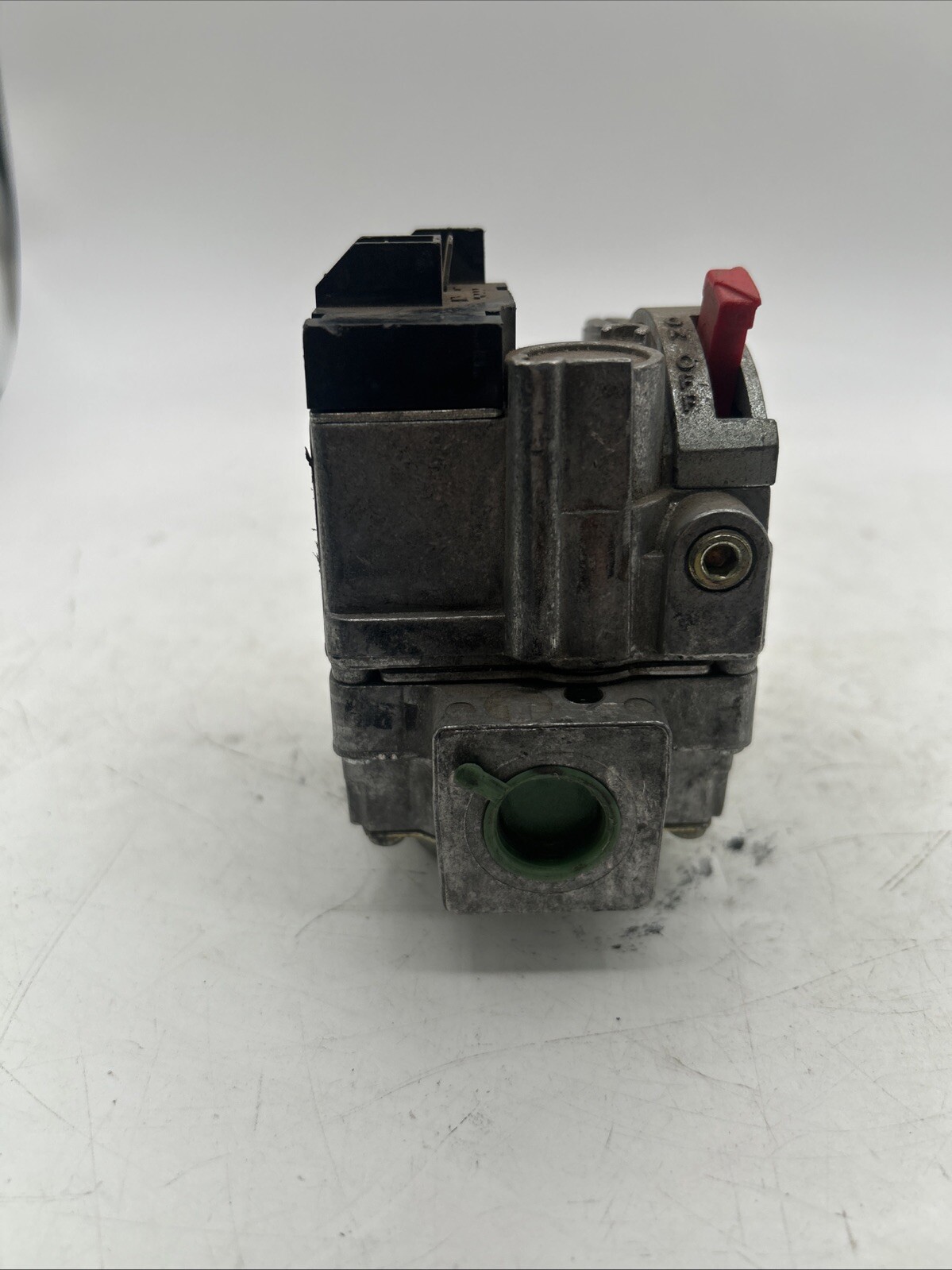 Robertshaw Gas Heating Furnace Valve See Pics 30 Days Warranty Untested