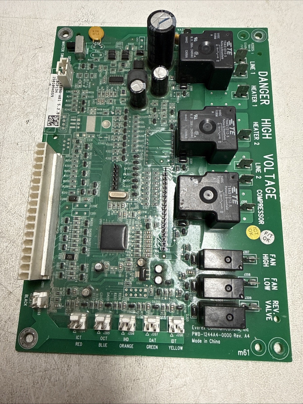 Goodman PCBCP134 40-1129Q-A81 Furnace Control Circuit Board PTAC