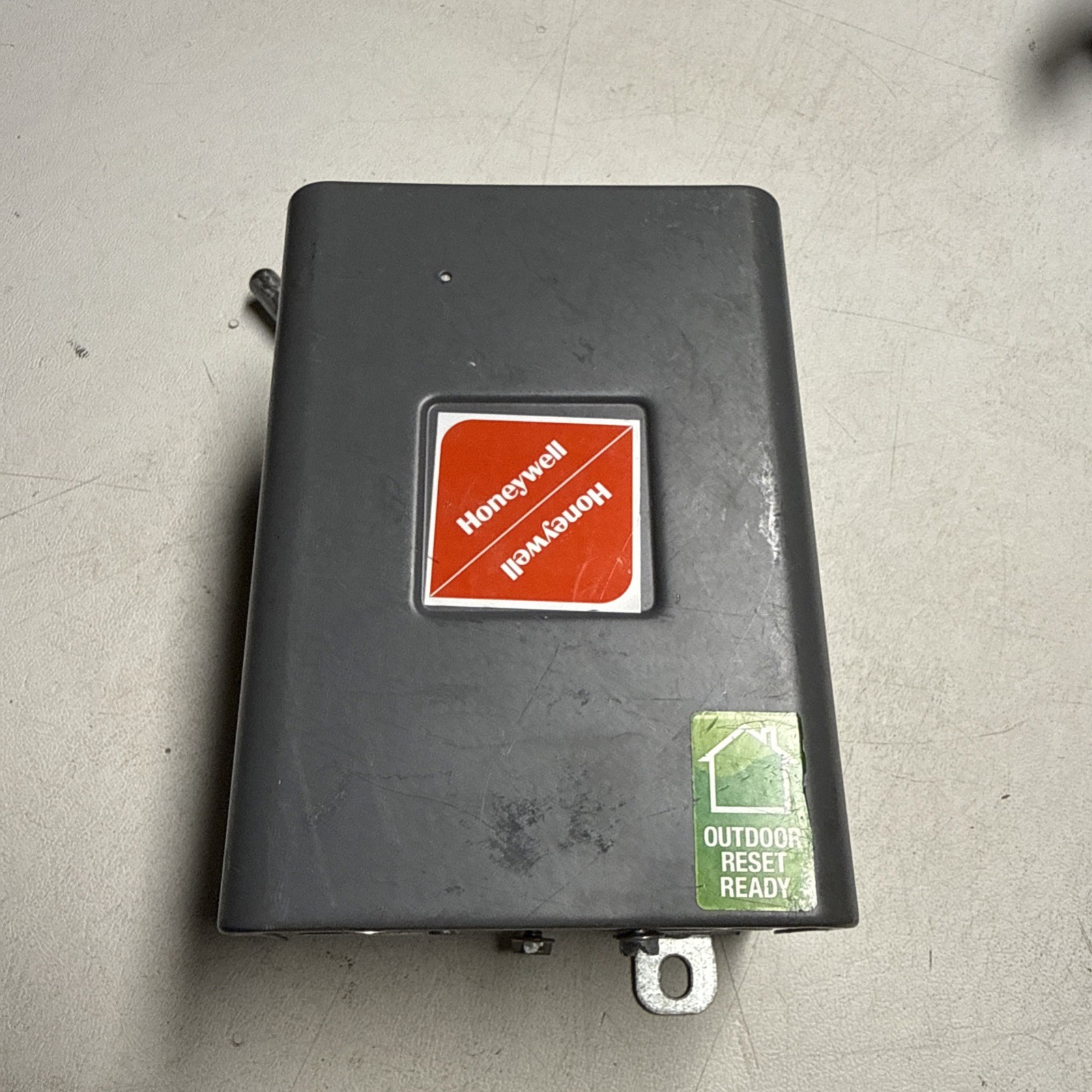 Honeywell L7224U-1002 Electronic Oil Aquastat