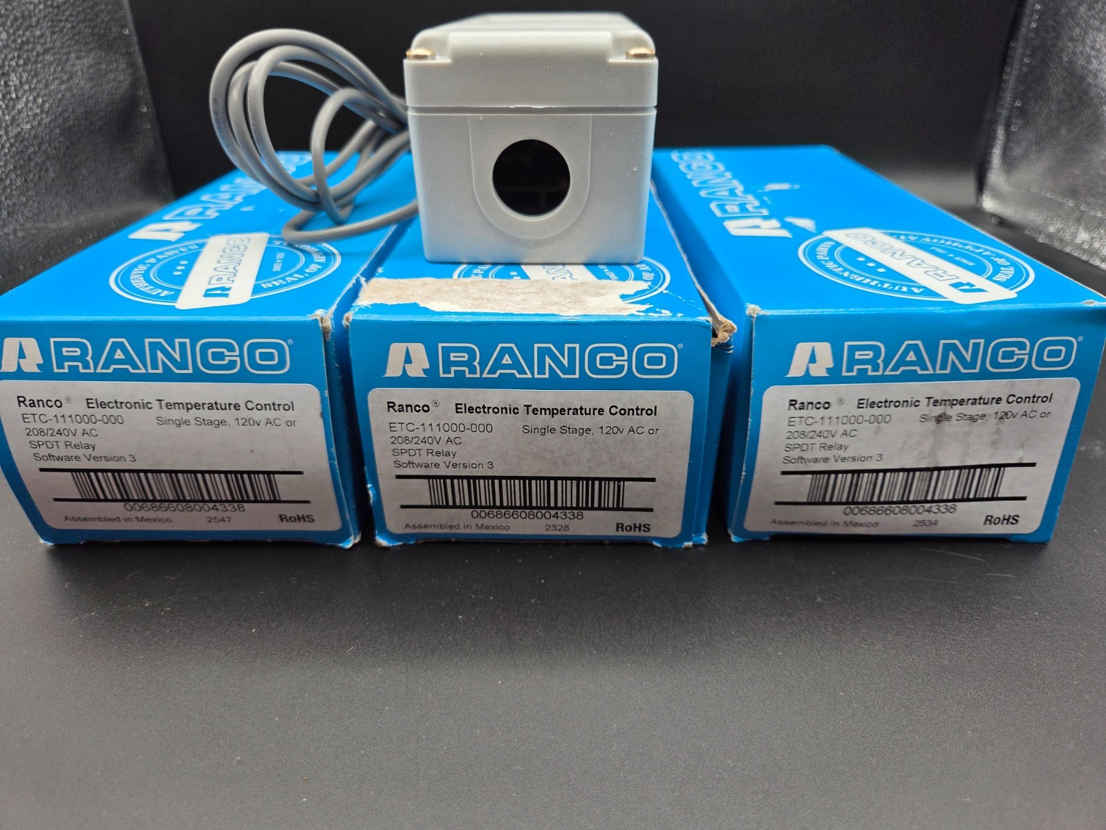 (x4) Ranco ETC-111000-000 Electronic Temperature Control 120/208/240V AC /J26-02