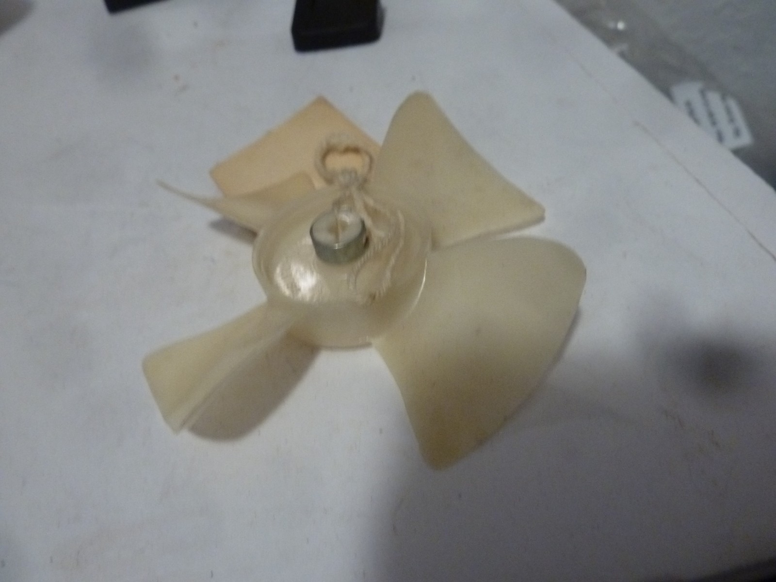 3-1/2 ” diameter Plastic Fan Blade 3/16 inch bore. CW Rotation.