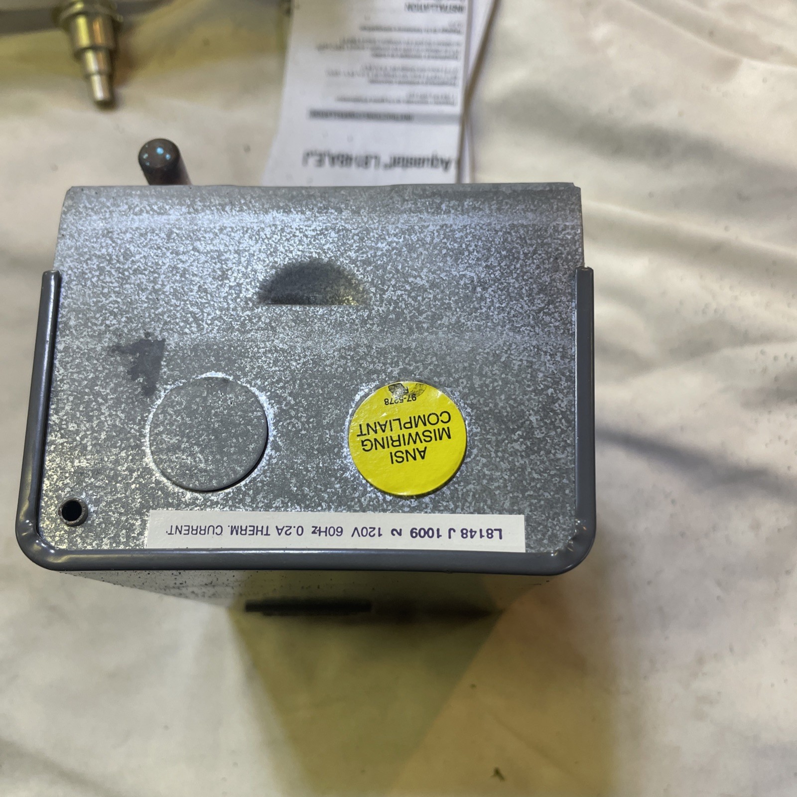 NIOB Honeywell / Resideo L8148J1009 Aquastat Relay New open box