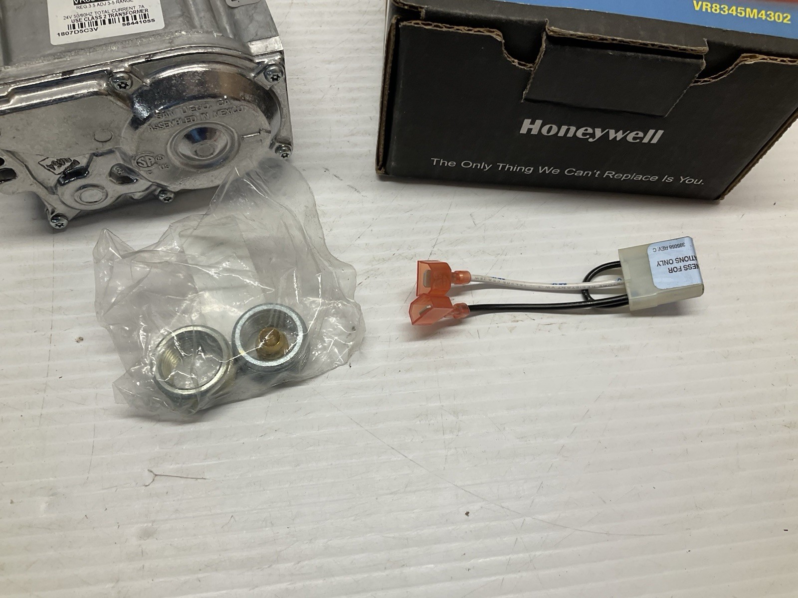 Honeywell/Resideo VR8345M Gas Valves Universal Ignition Valve VR8345M4302