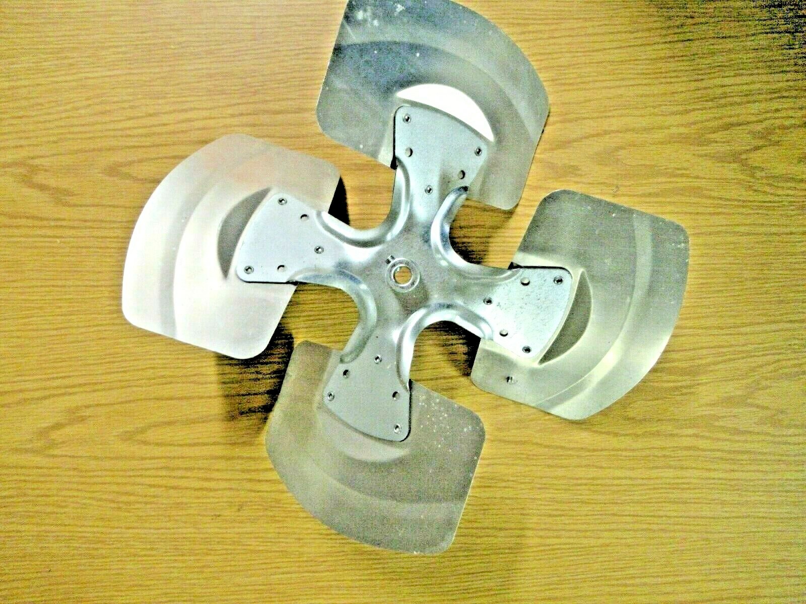 FAN BLADE OEM Air Drive J34R06999-104 T000358 4 blades 16″ diameter .50″ hub