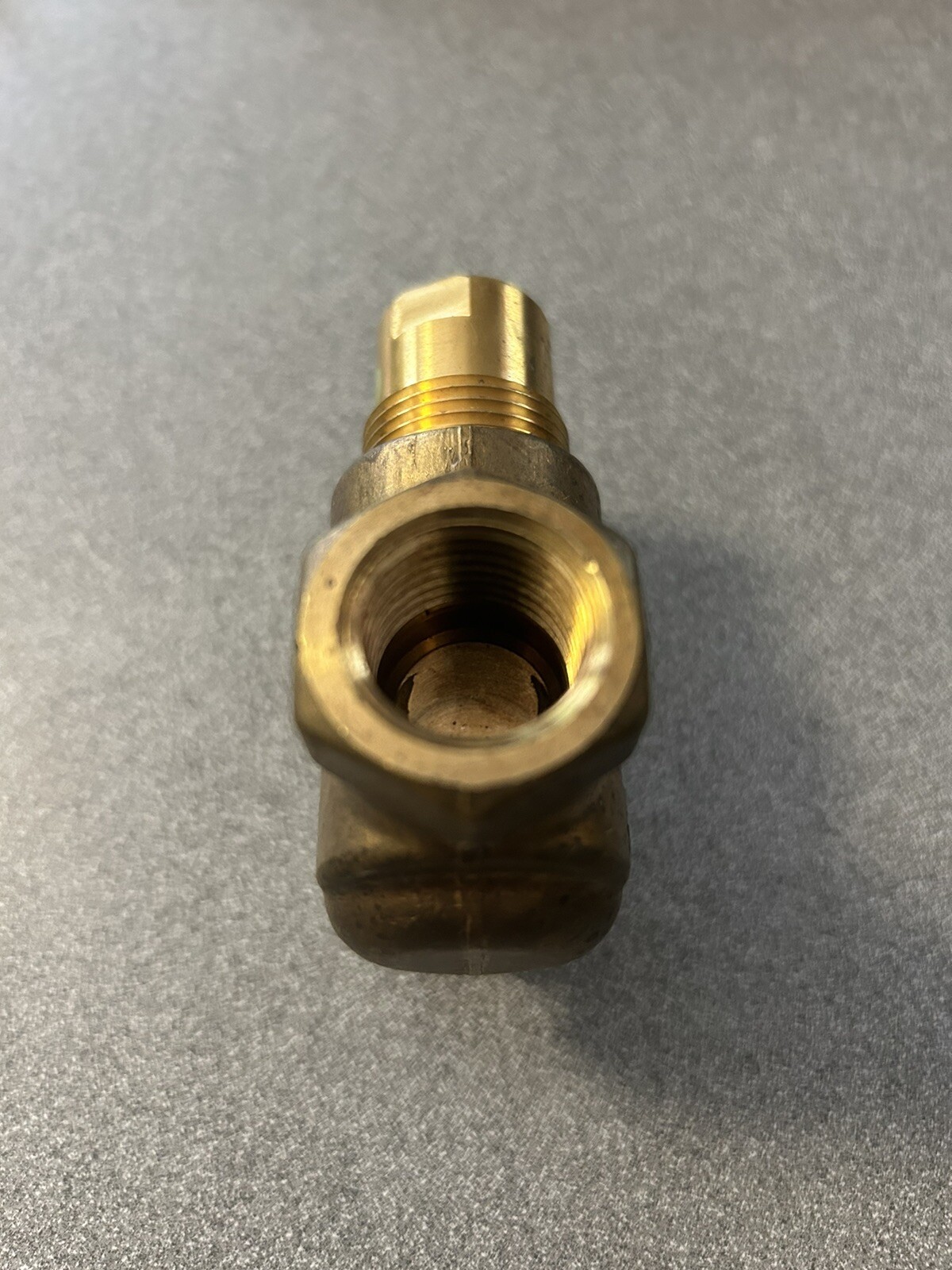 Siemens 599-02034 Control Valve,Globe, 1/2 In. New Out Of Box