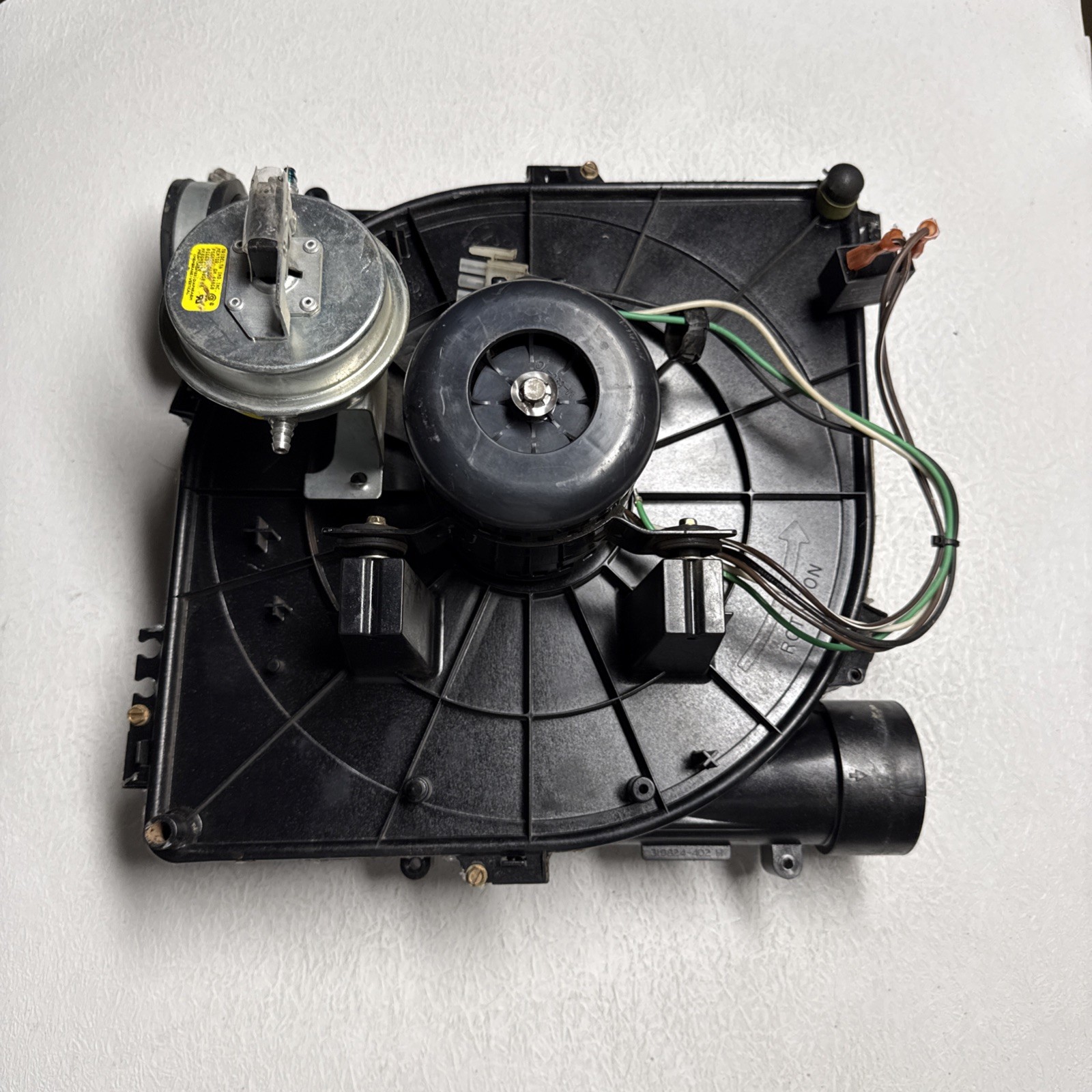 Magnetek JE1D013N Carrier Bryant Draft Inducer Blower HC27CB119 115V
