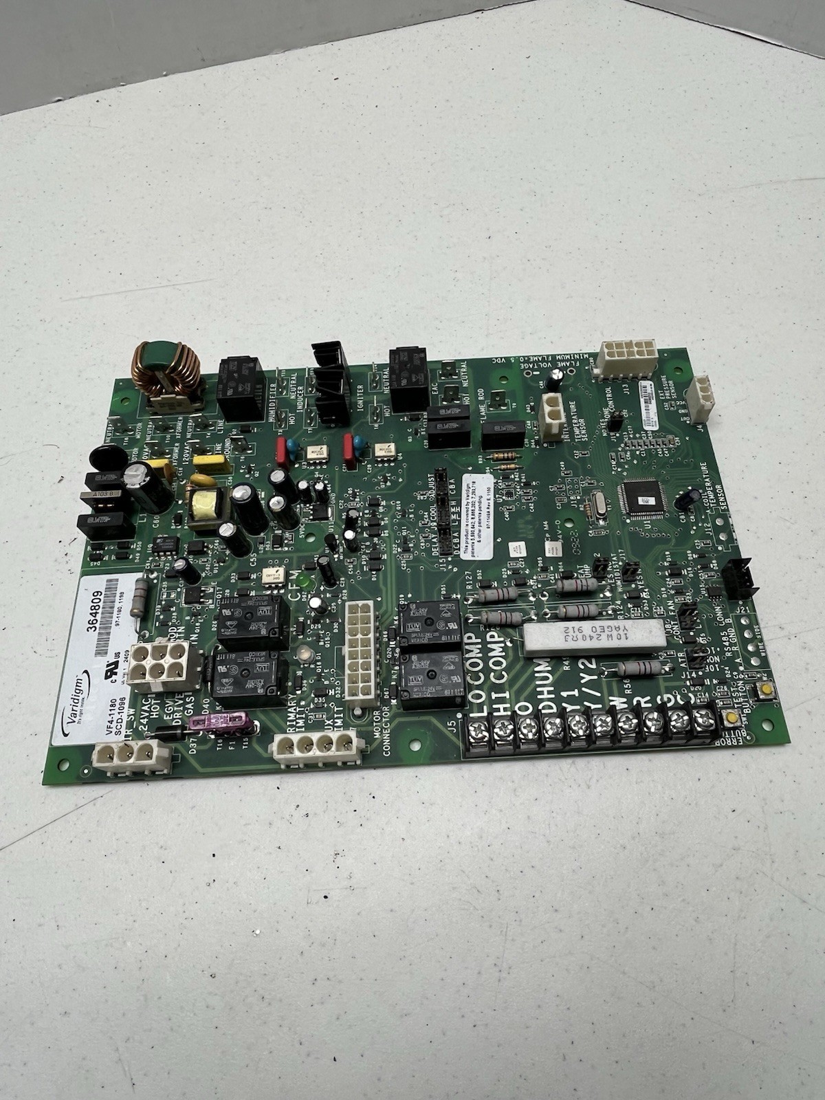 York Luxaire VARIDIGM 364809 Control Circuit Board SCD-1096 VF4-1180