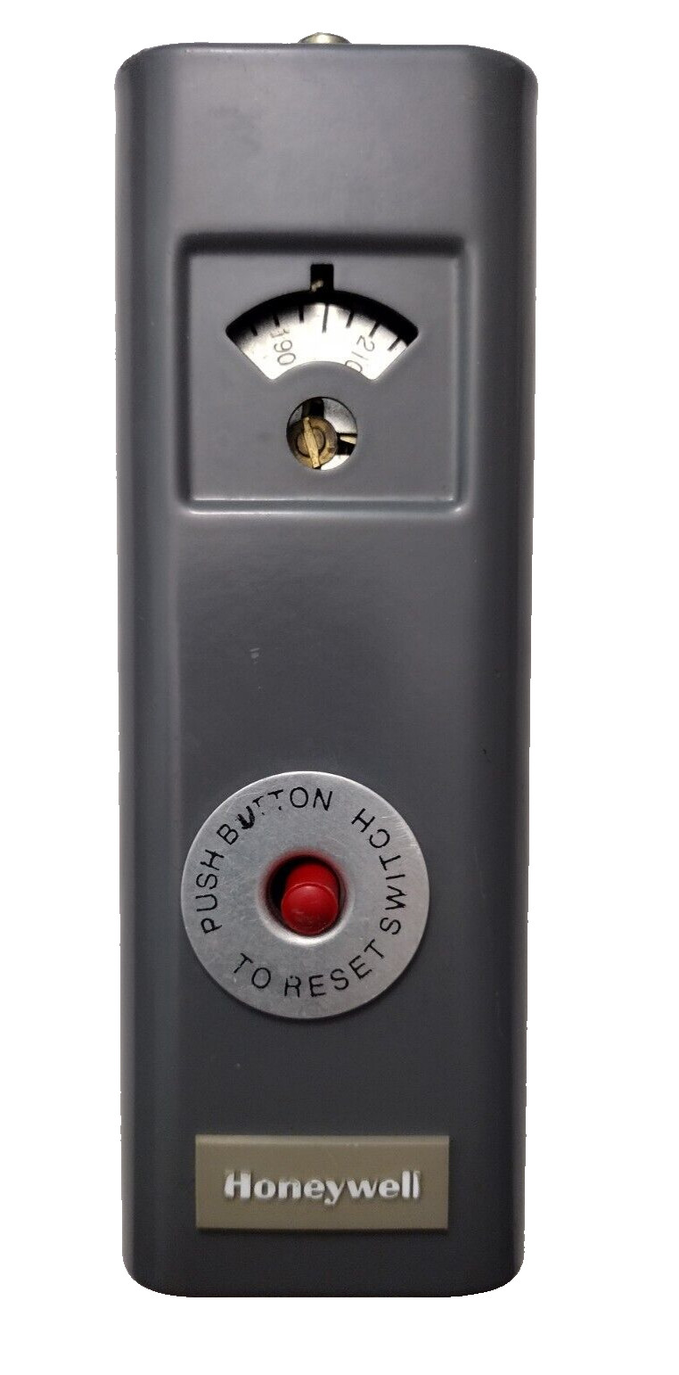 4006E1026 Honeywell Aquastat Controller 130-270F TEMP RANGE, 3/4 IN. NPT, 3″