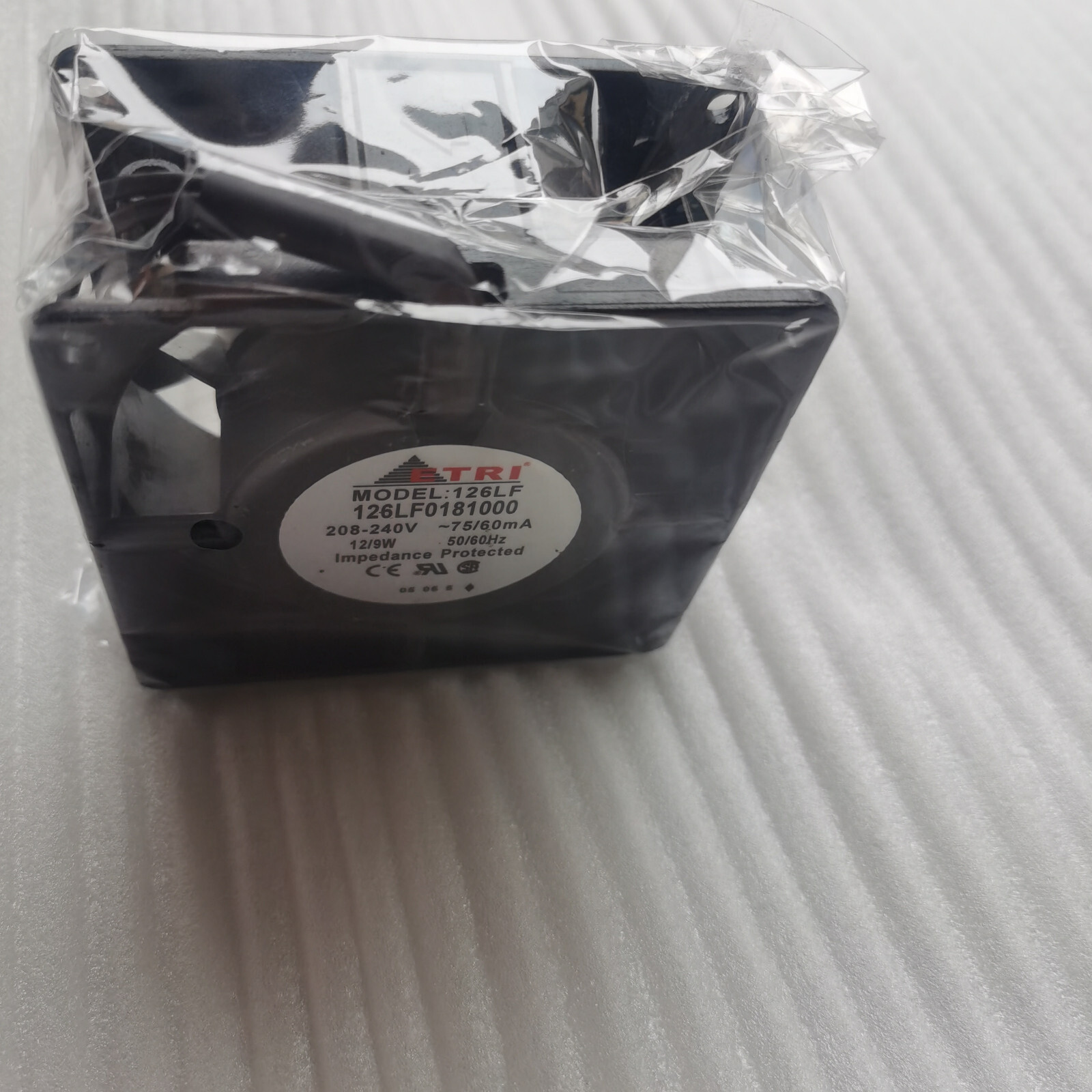 1PC 208-240V 80*80*38 8cm fan 126LF0181000 Axial flow fan