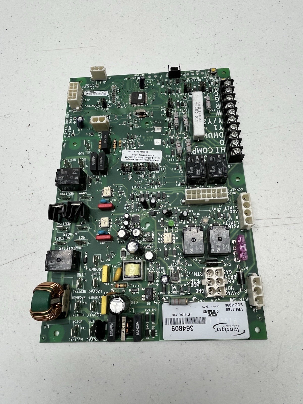 York Luxaire VARIDIGM 364809 Control Circuit Board SCD-1096 VF4-1180