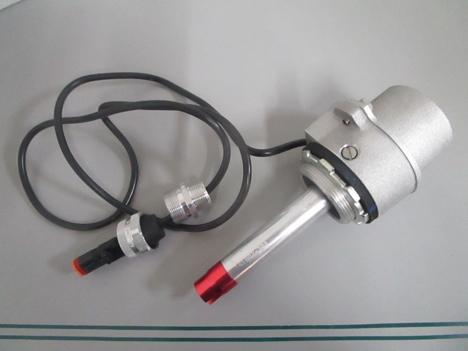 Dixon FT151P FloTech Plug-N-Play Therm-Optic Sensor 7in 2in NPT NEW 0820