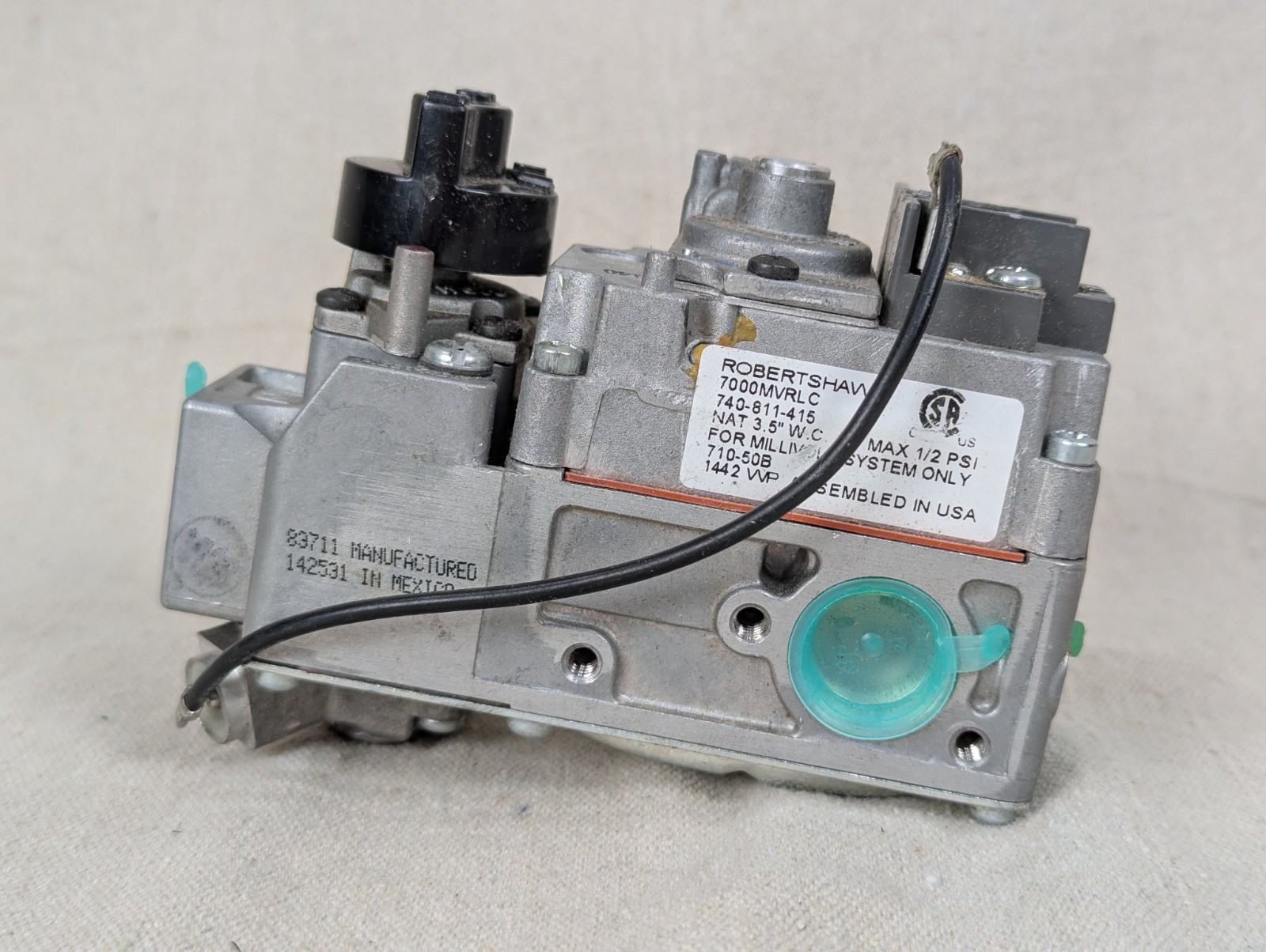 Robertshaw 7000MVRLC Millivolt Gas Valve 740-811-415 Natural Gas New Unused