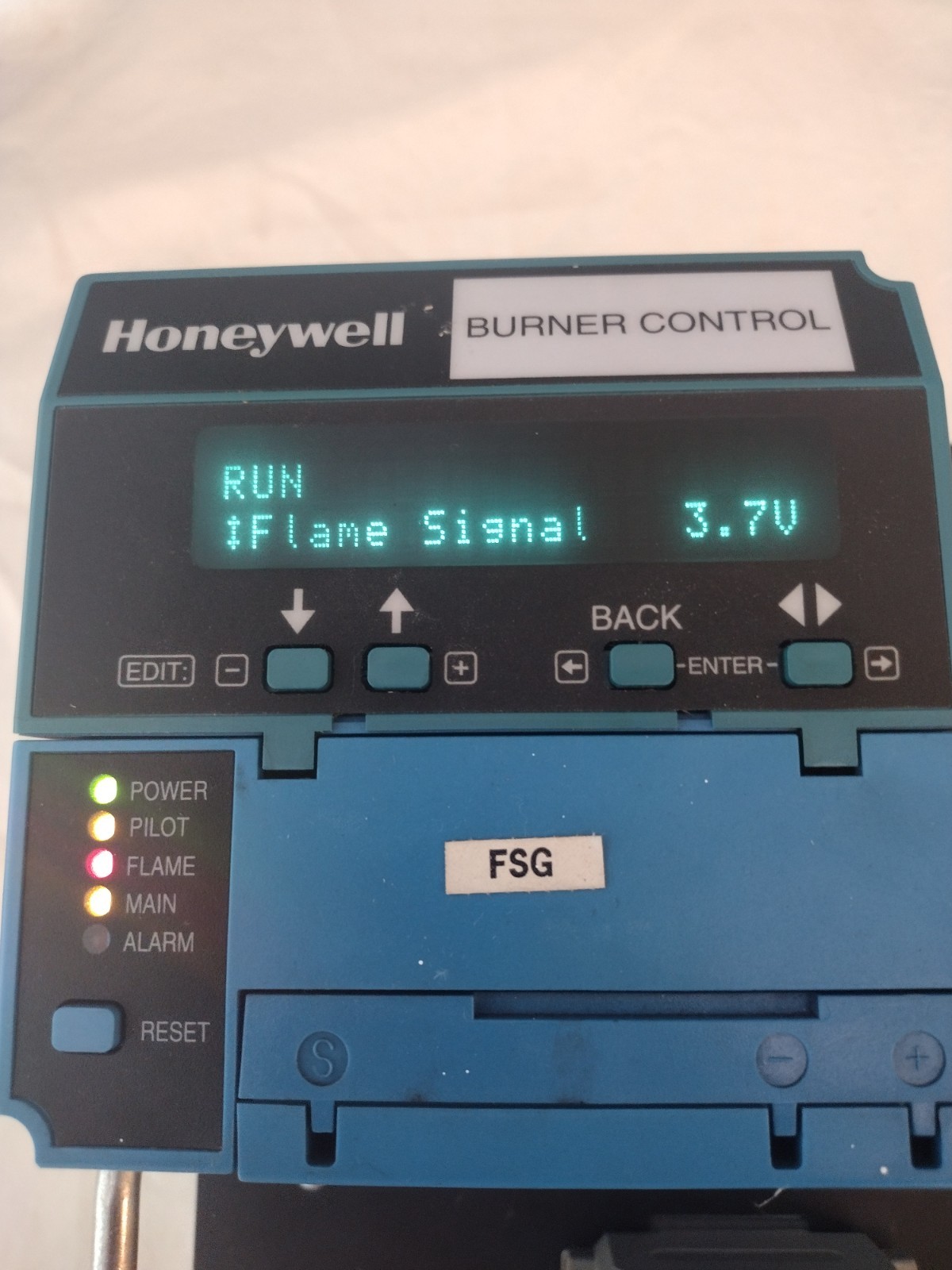 Honeywell RM7895 A 1014 Burner Control Complete System Tested Working