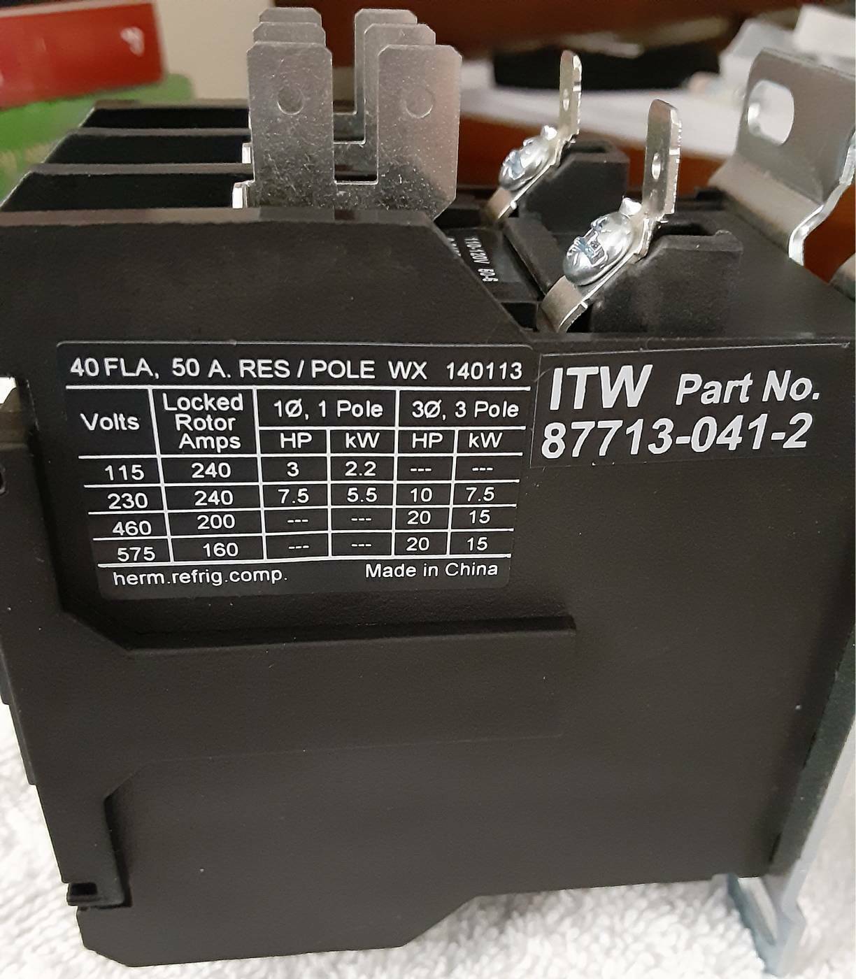EATON Contactor C25DNY113A. 40A. 120V 3P. New in box. Free Shipping.