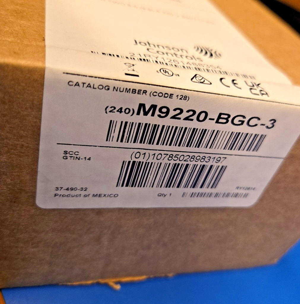 Johnson Controls M9220-BGC-3 Rotary Actuator 177in-lb Spring 24VAC/DC NEW SEALED