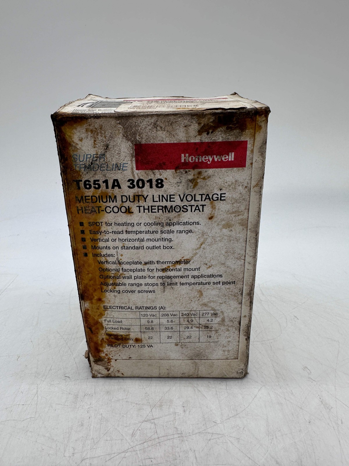Honeywell T651A3018/U Medium Duty Line Voltage Heat-Cool Thermostat (Open Box)