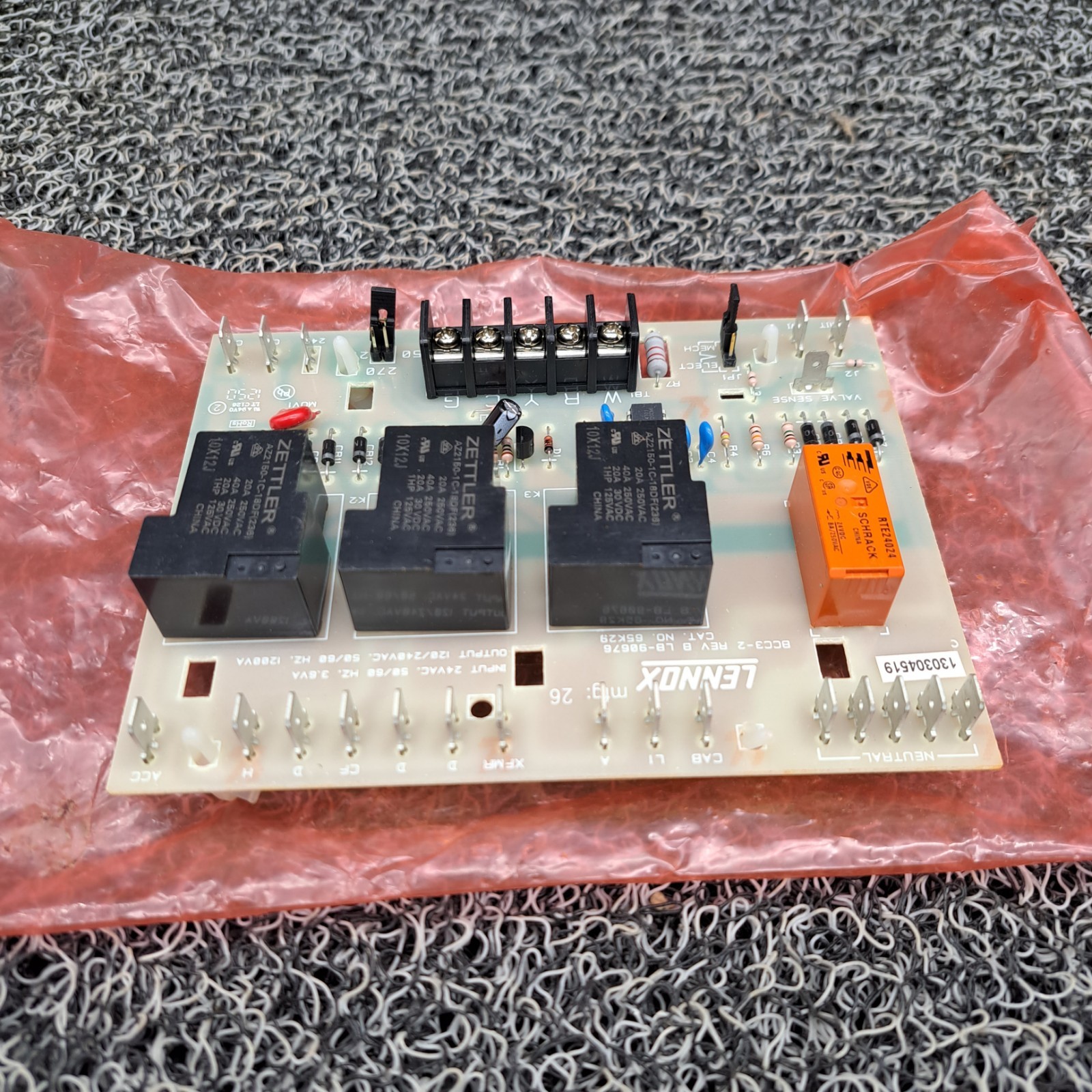 LENNOX LB-90676 Furnace Control Circuit Board BCC3-2 65K29
