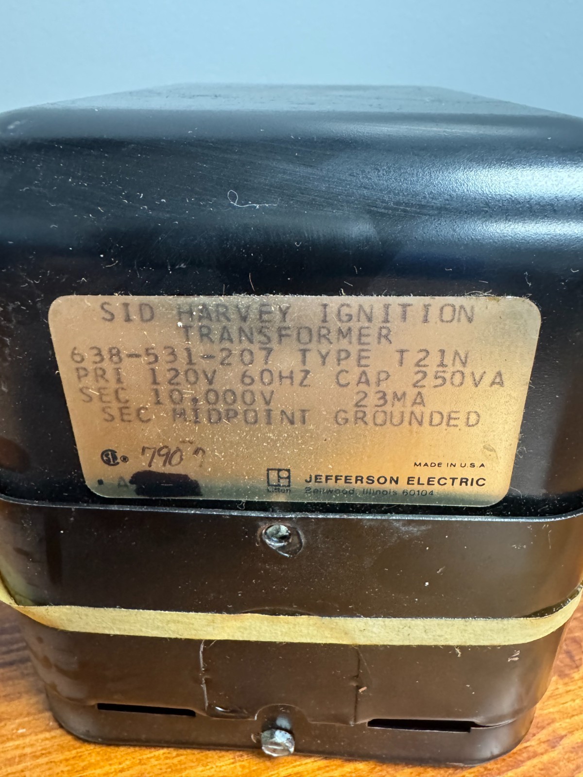 Sid Harvey 638-531-207 T21N Ignition Transformer 120V to 10,000V New Open Box