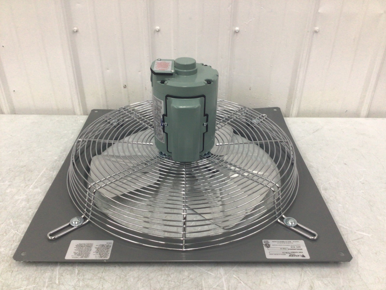 Canarm – P18-1V Exhaust Fan: Direct Drive, 18 in Blade, 1/3 hp, 3,150 cfm, 115V